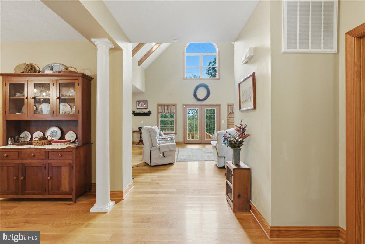 816 GREAT LAKE DRIVE