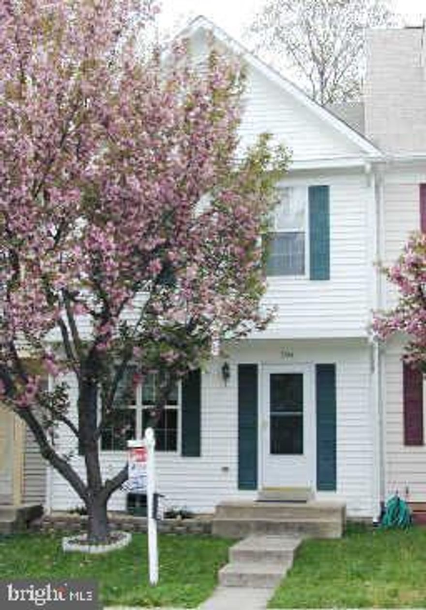 BEAUTIFUL, UPDATED 3 LEVELS TOWNHOUSE, HARDWOOD FLOOR THRU OUT THE WHOLE HOUSE, LESS THAN 1 MILE TO VRE AND CLOSE TO 95/RT1, CLOSE TO FT BELVOIR. EXTRA DEN IN THE BASEMENT THAT CAN BE USED AS A BEDROOM.