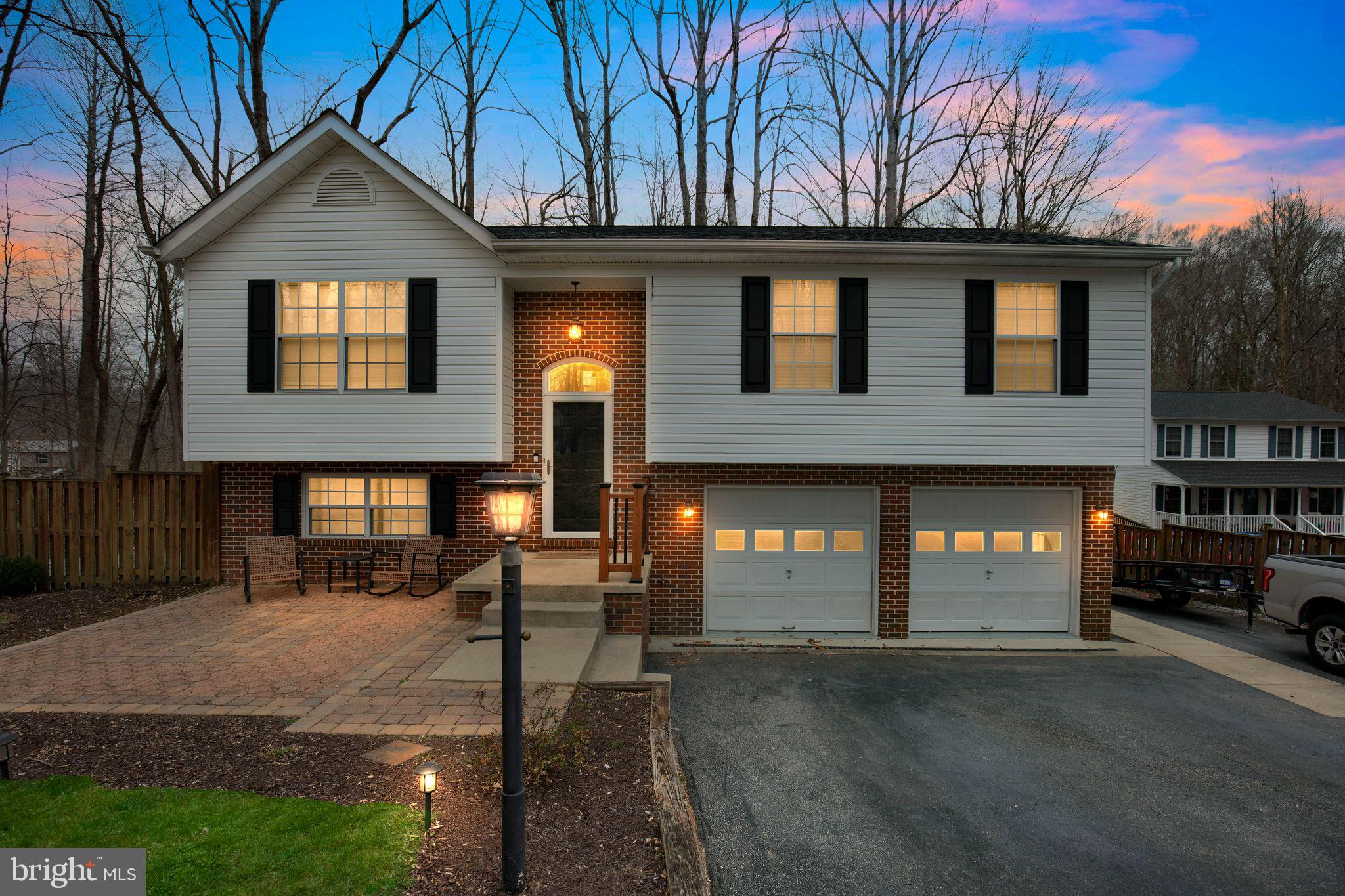 SUMMITT HILL - Residential