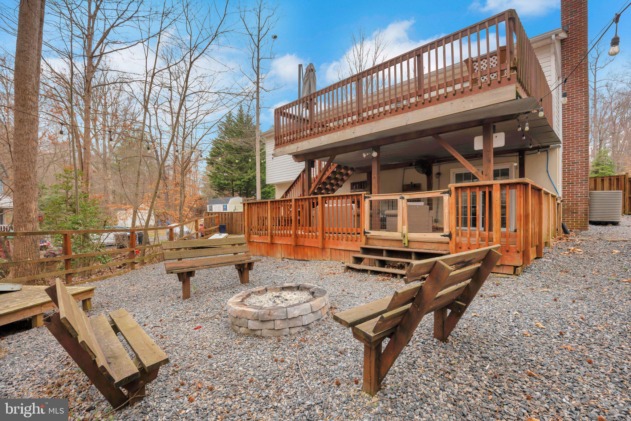 SUMMITT HILL - Residential