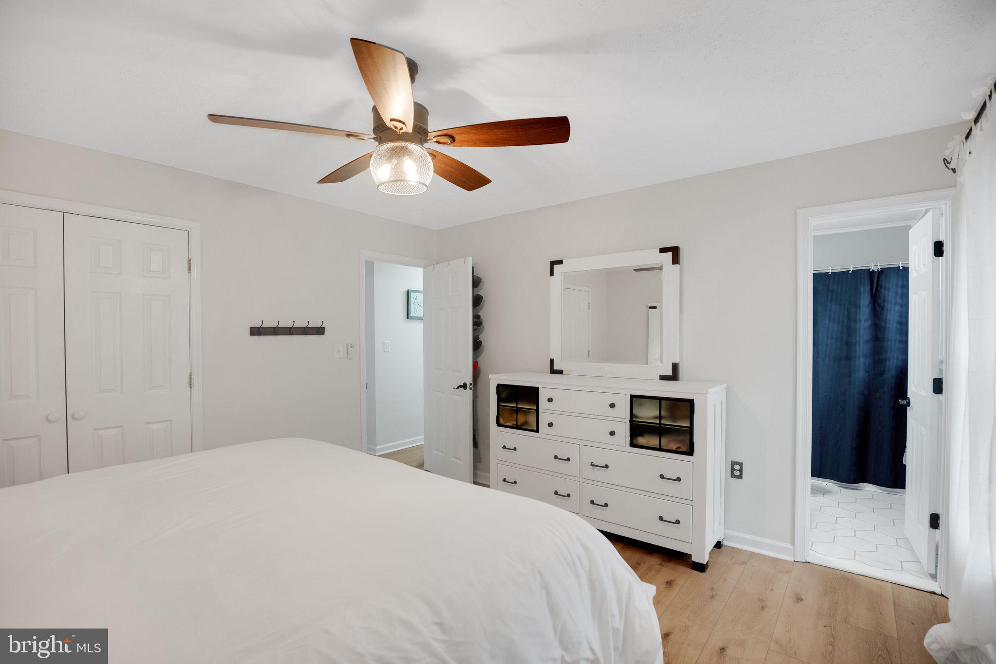 SUMMITT HILL - Residential