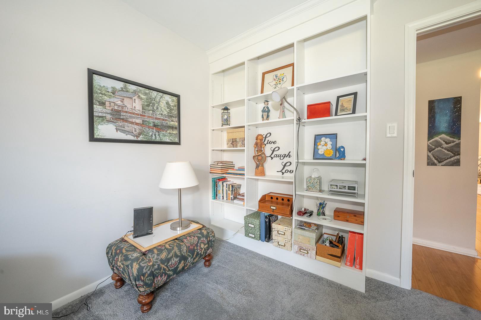 VALLEY STREAM - Residential