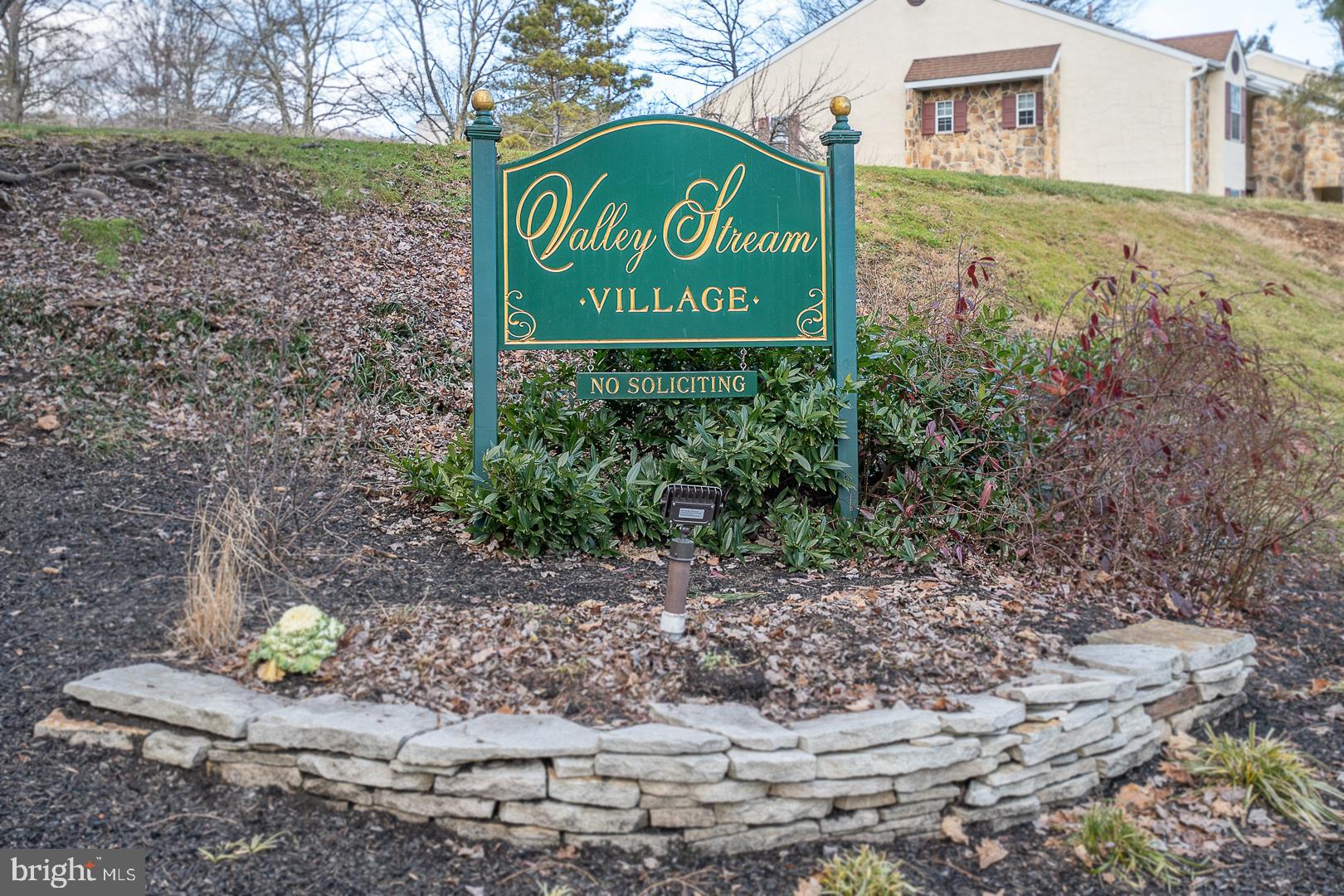 VALLEY STREAM - Residential