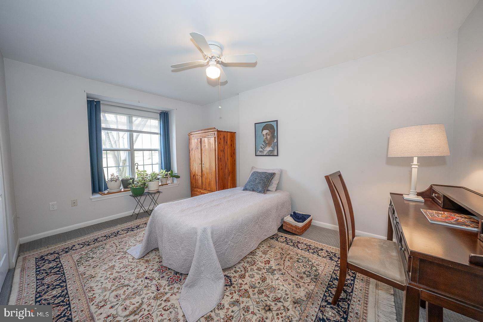 VALLEY STREAM - Residential