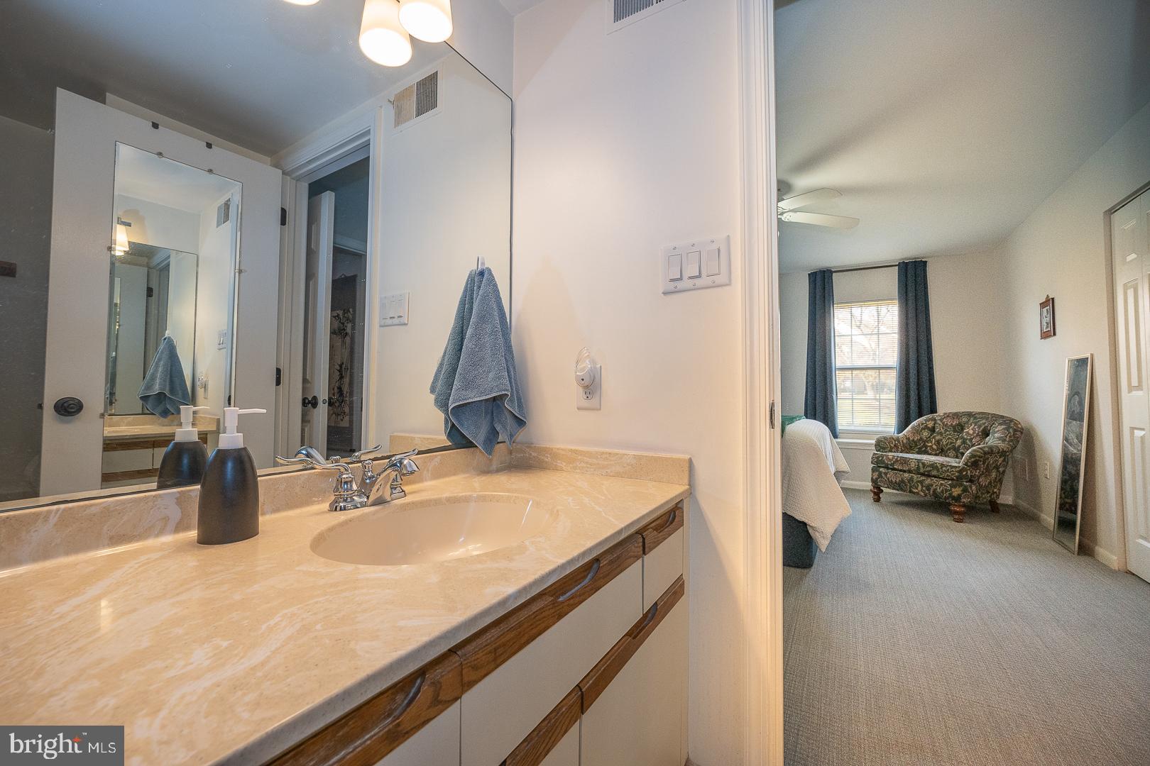 VALLEY STREAM - Residential