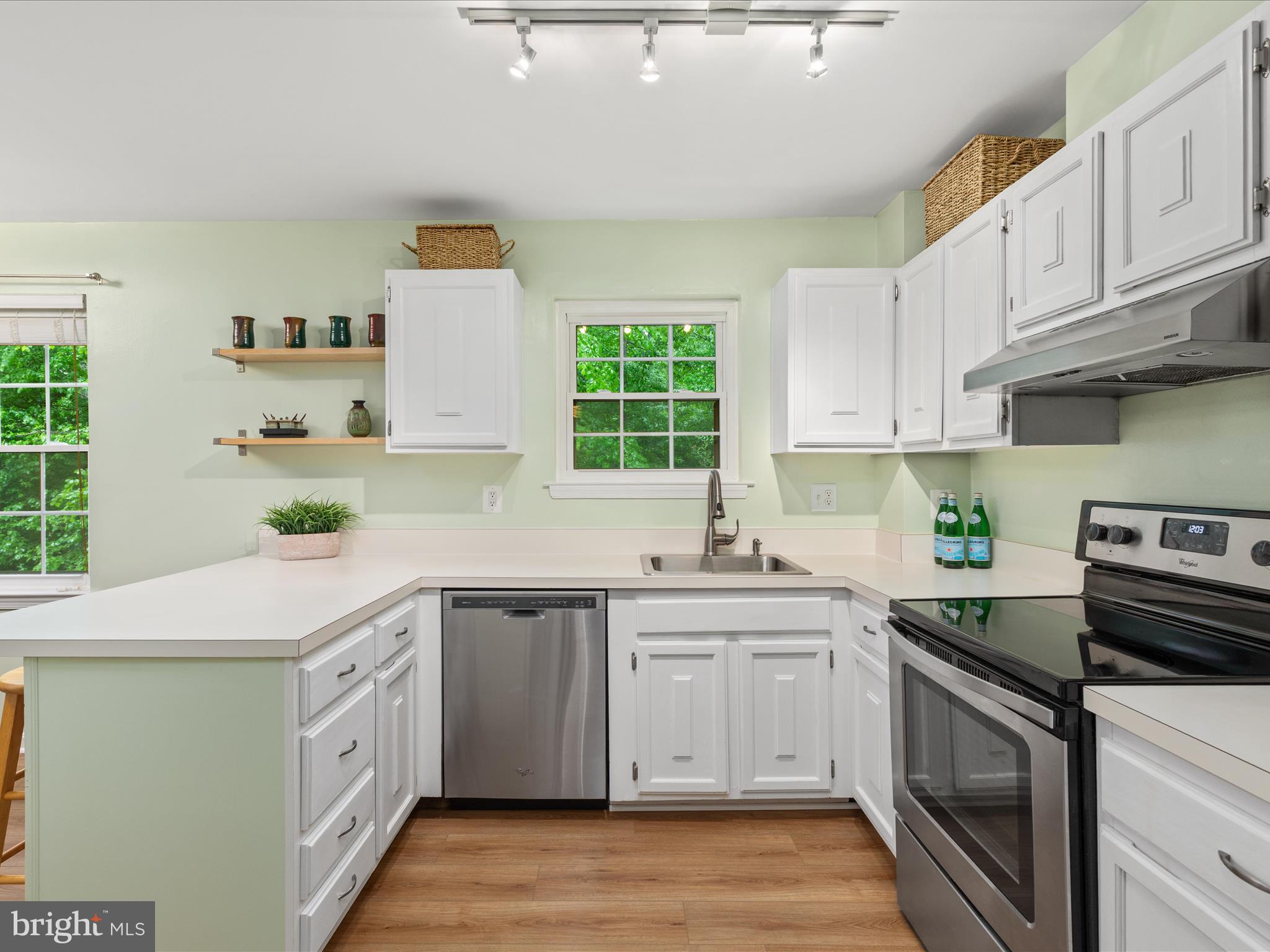 SADDLER OAKS - Residential