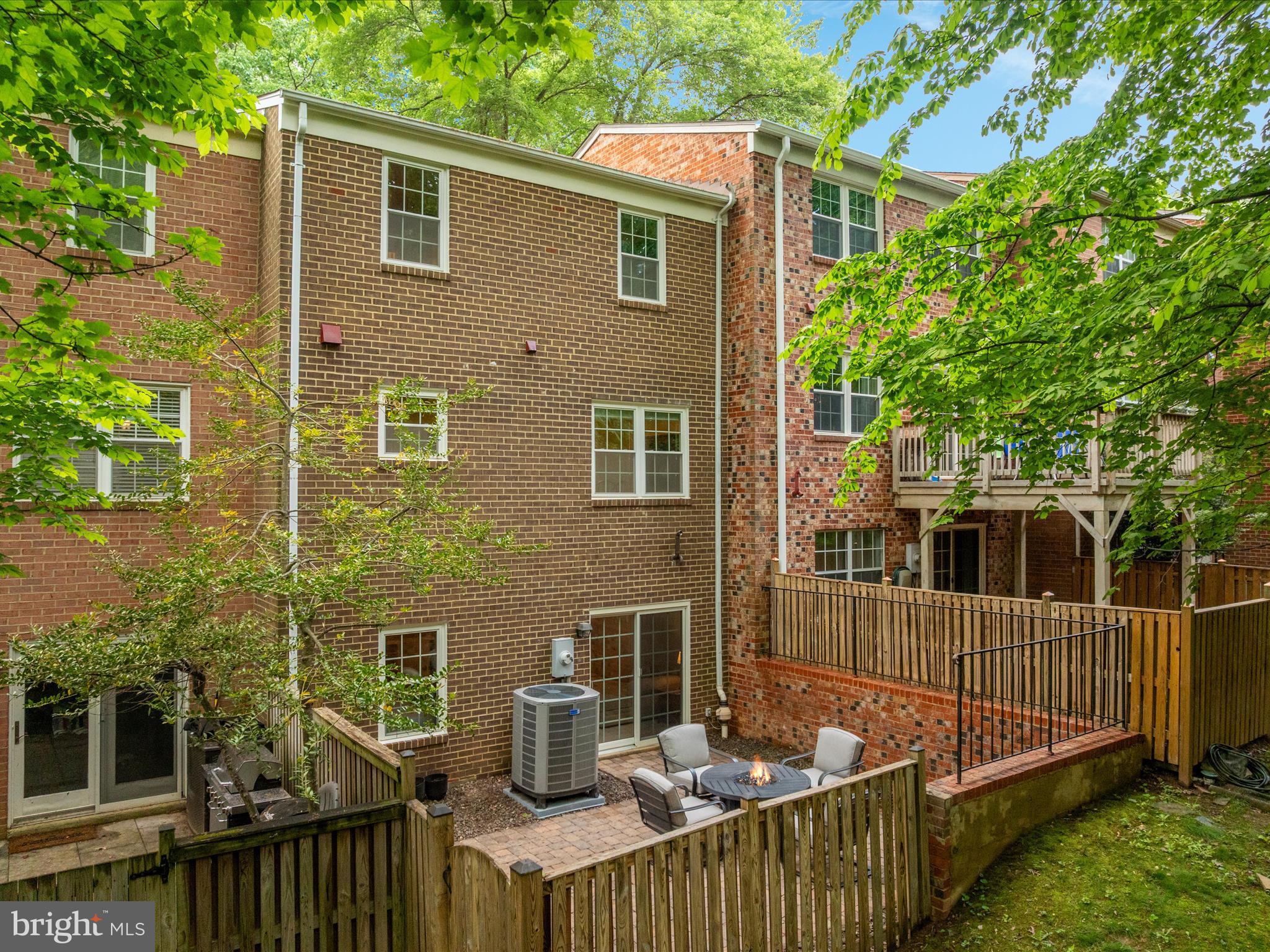 SADDLER OAKS - Residential