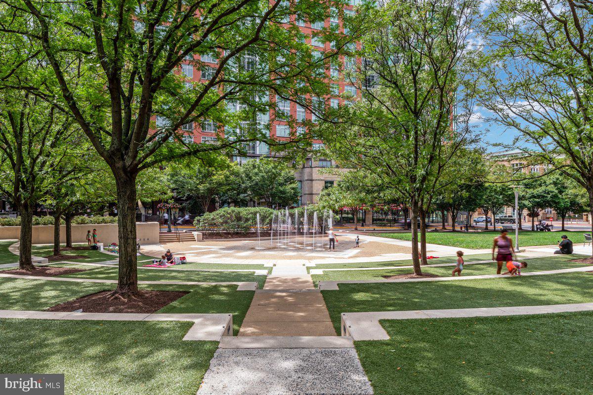 SADDLER OAKS - Residential