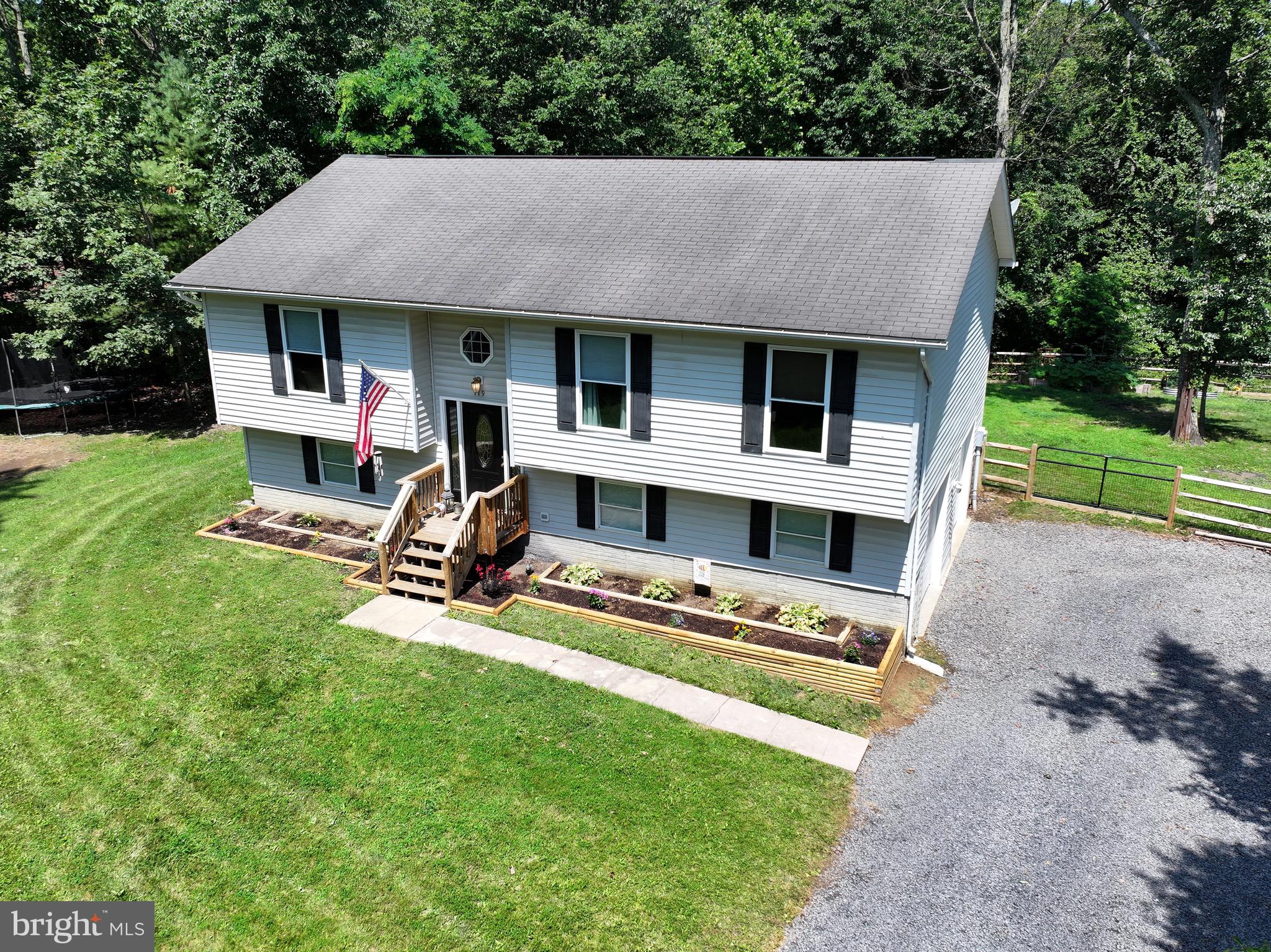 779 WESTERN LANE