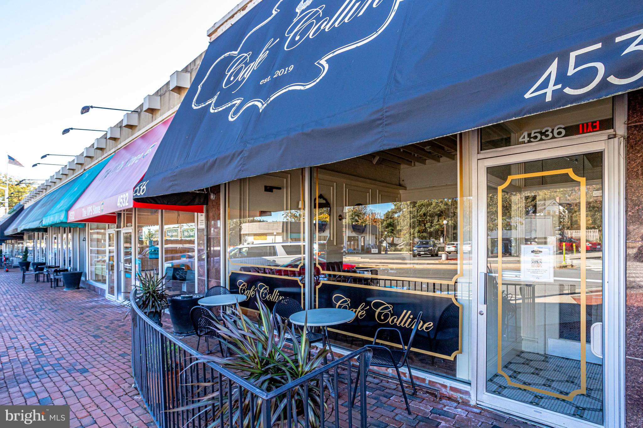 LYONHURST - Residential