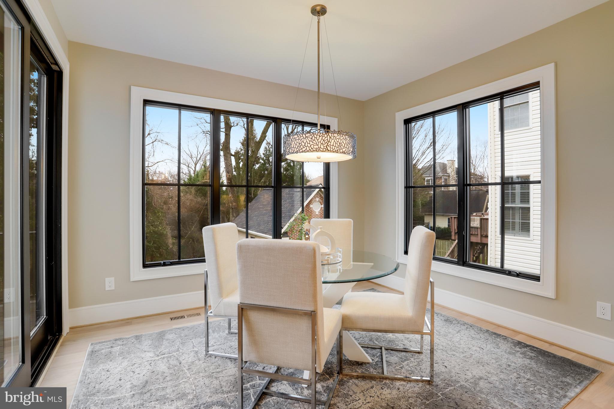 LYONHURST - Residential