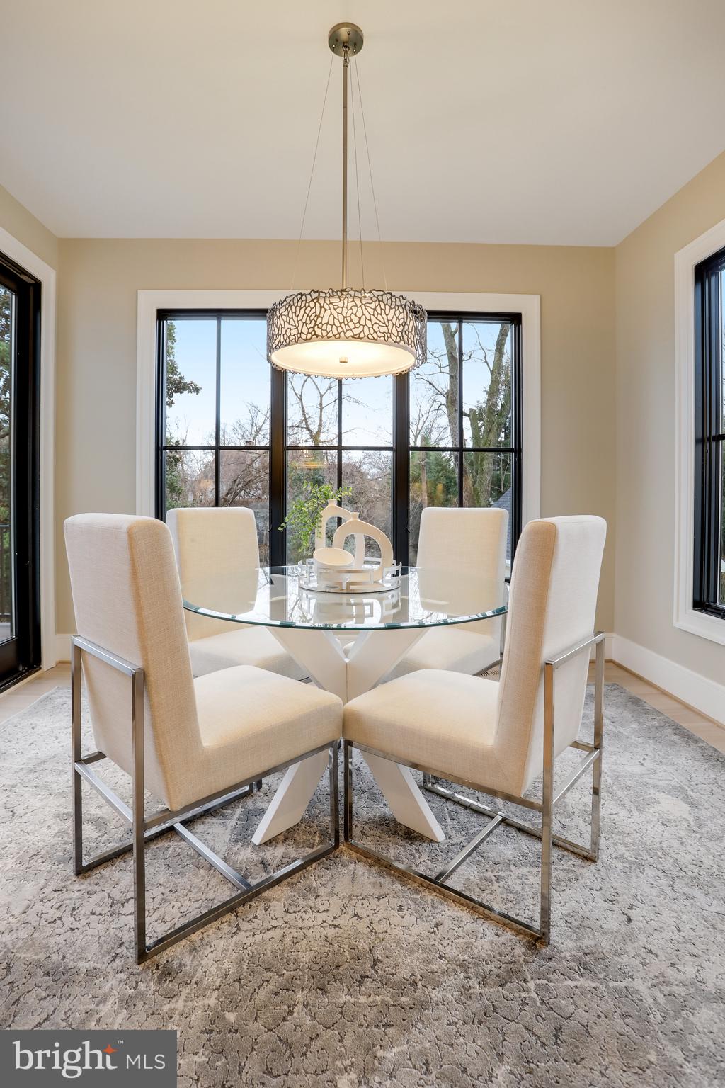 LYONHURST - Residential