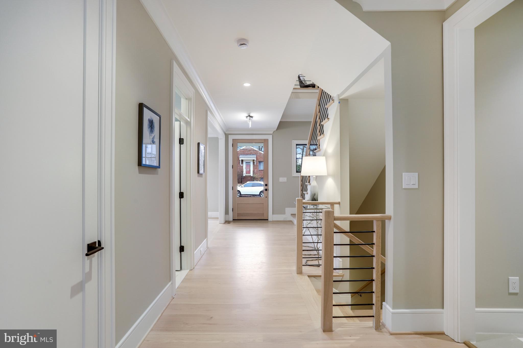 LYONHURST - Residential