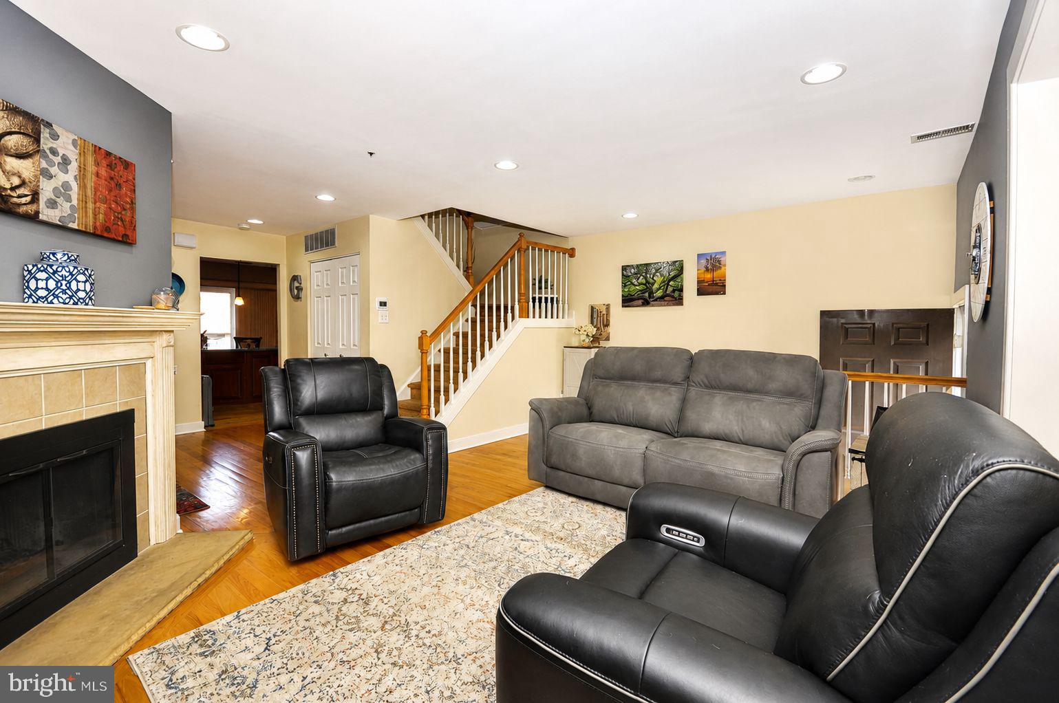 3120 BEDLINGTON PLACE