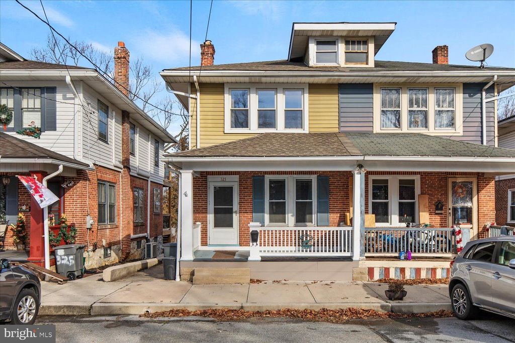 Photo of 323 W Donegal Street, Mount Joy, PA 17552 (MLS # PALA2045212)