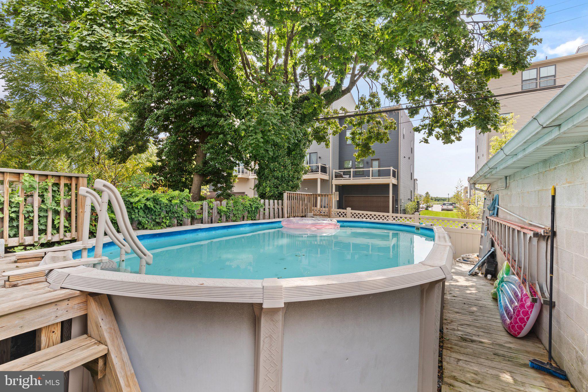 WILLOW SPRING PARK - Residential