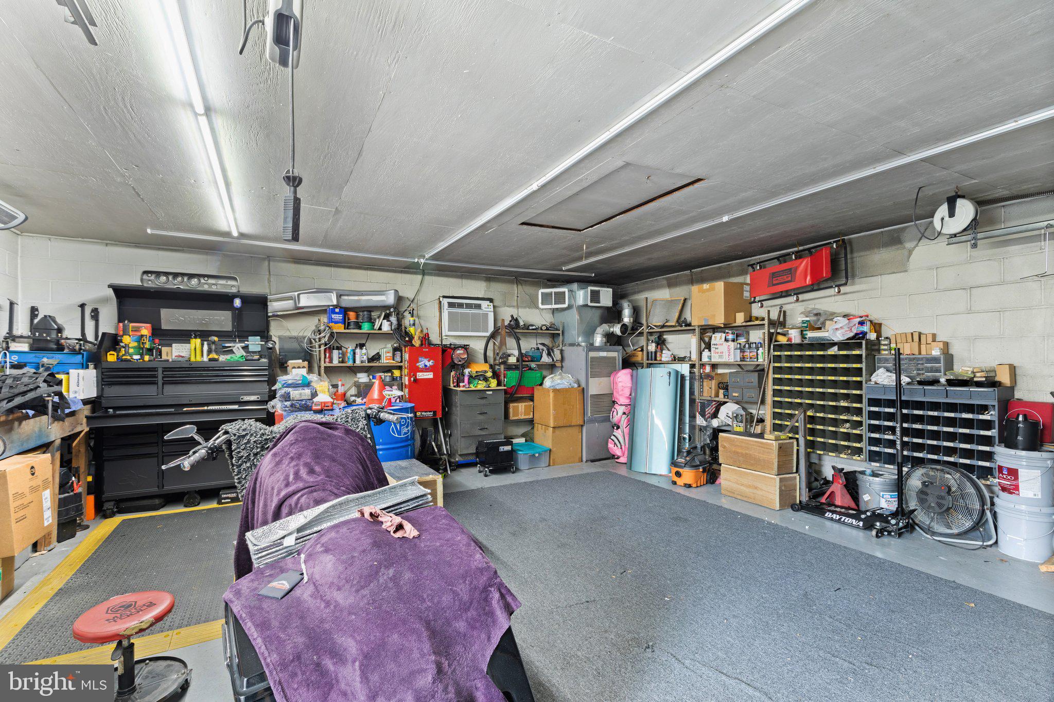 WILLOW SPRING PARK - Residential