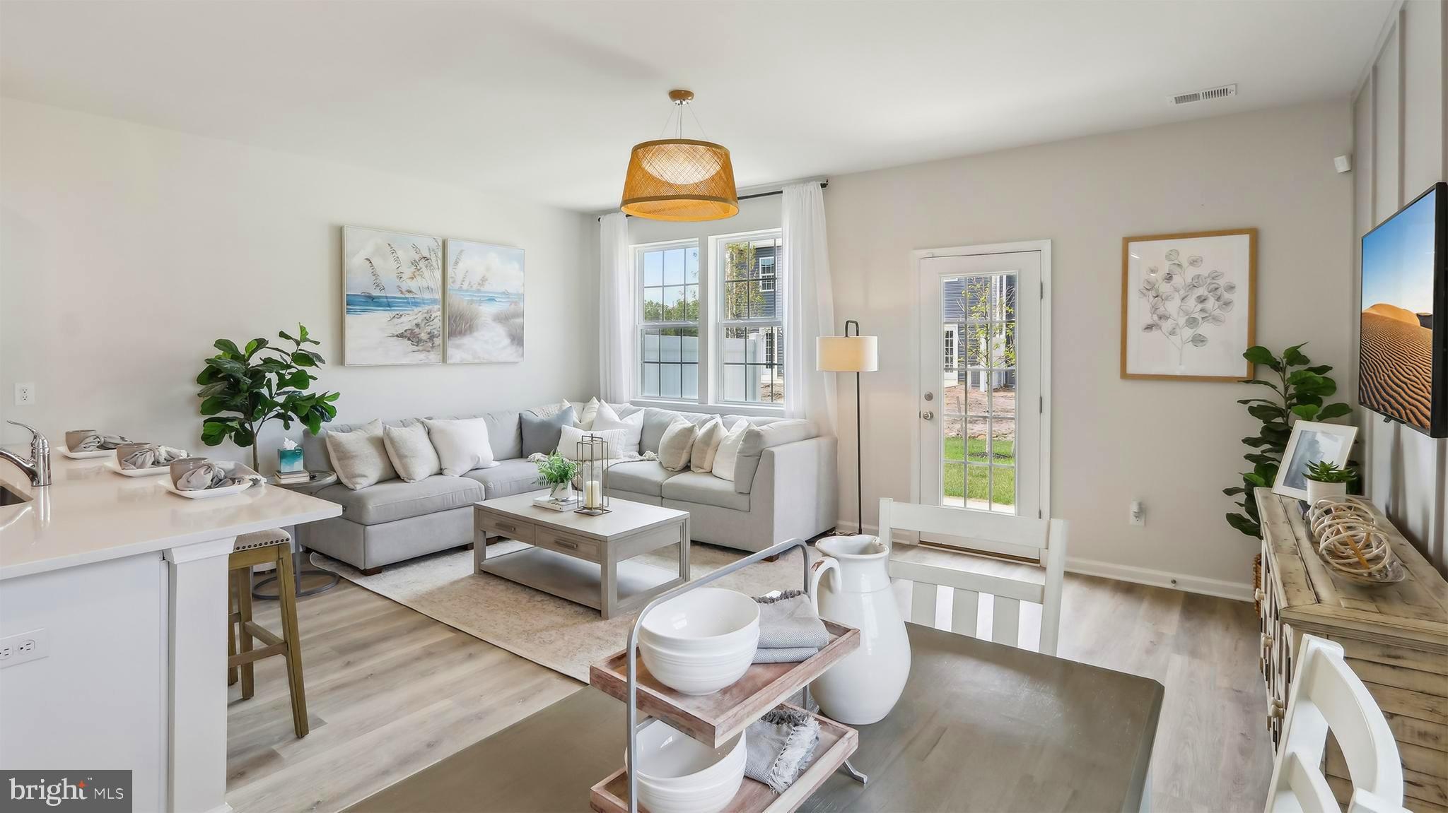 268 HERMOSA DRIVE