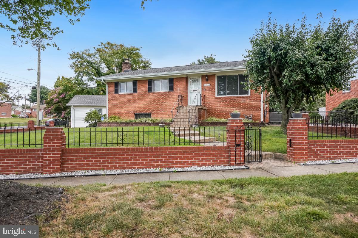 WHEATON OUT RES. (2) - Residential Lease