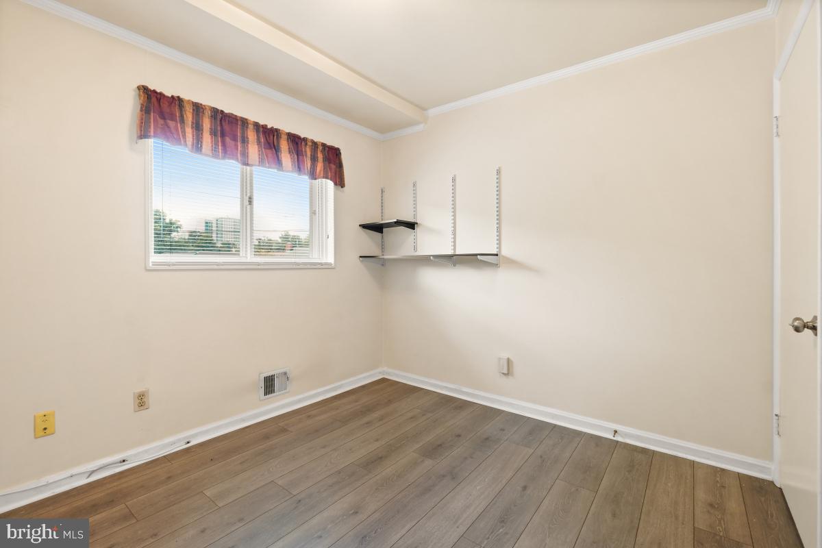 WHEATON OUT RES. (2) - Residential Lease