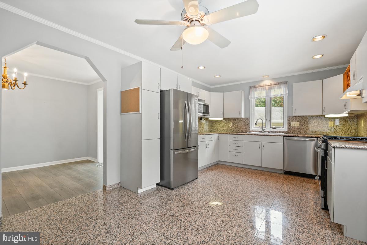 WHEATON OUT RES. (2) - Residential Lease