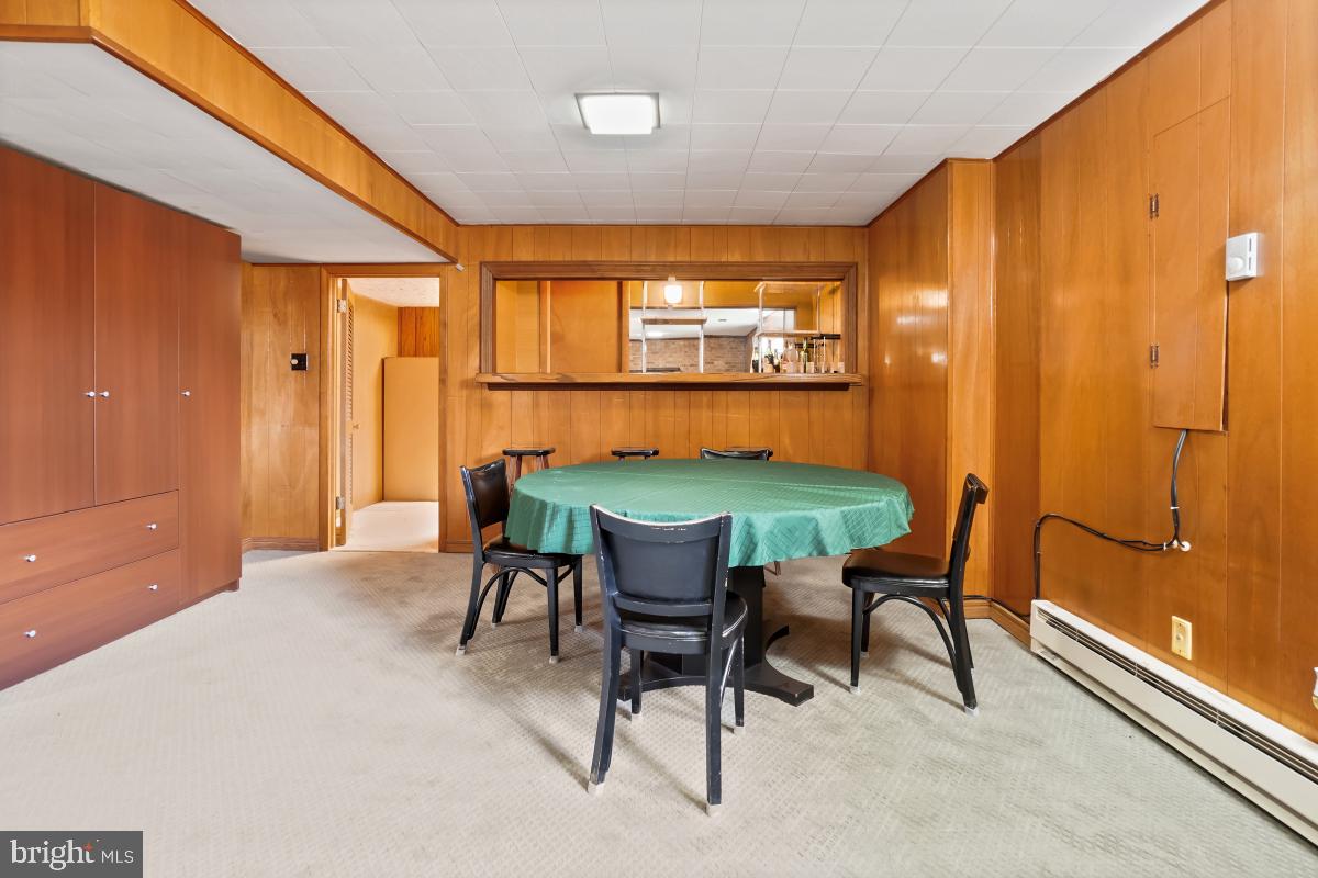 WHEATON OUT RES. (2) - Residential Lease