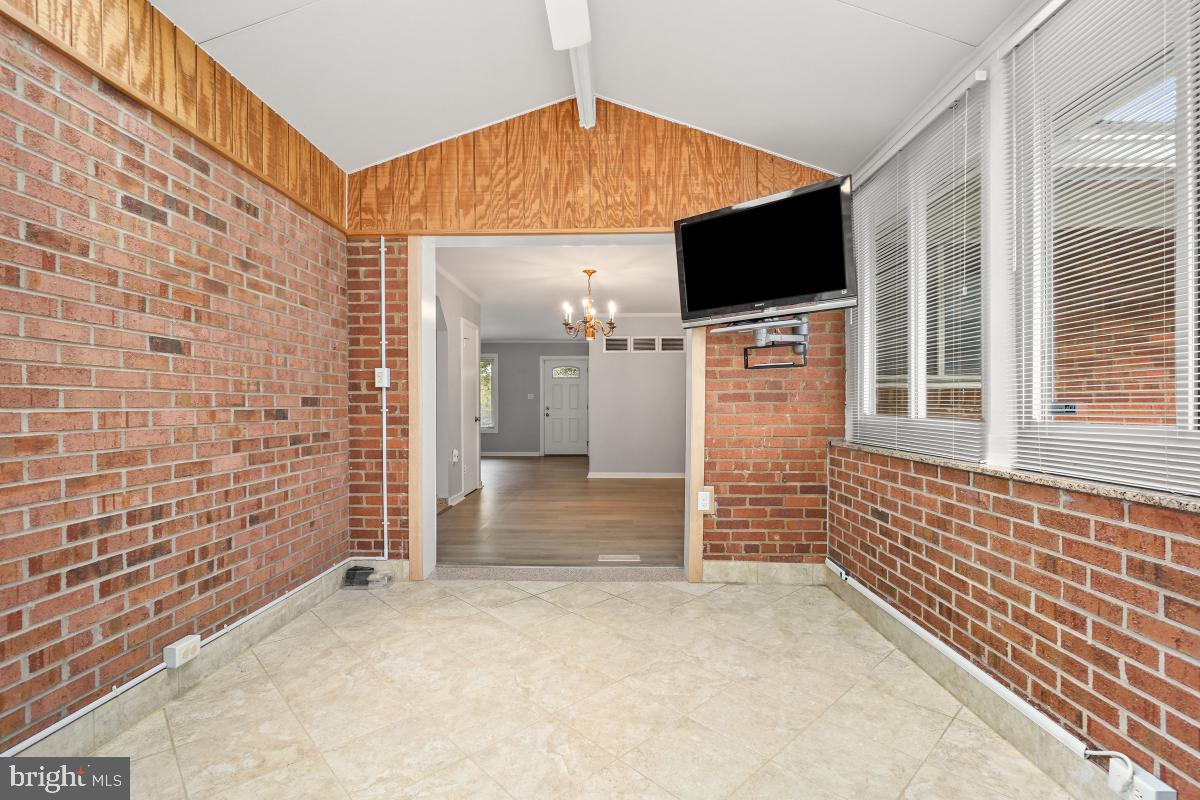 WHEATON OUT RES. (2) - Residential Lease