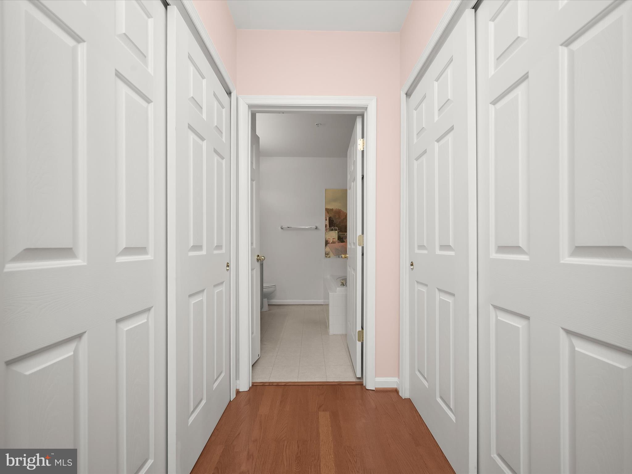 HOLLINGTON AT THE POINTE - Residential