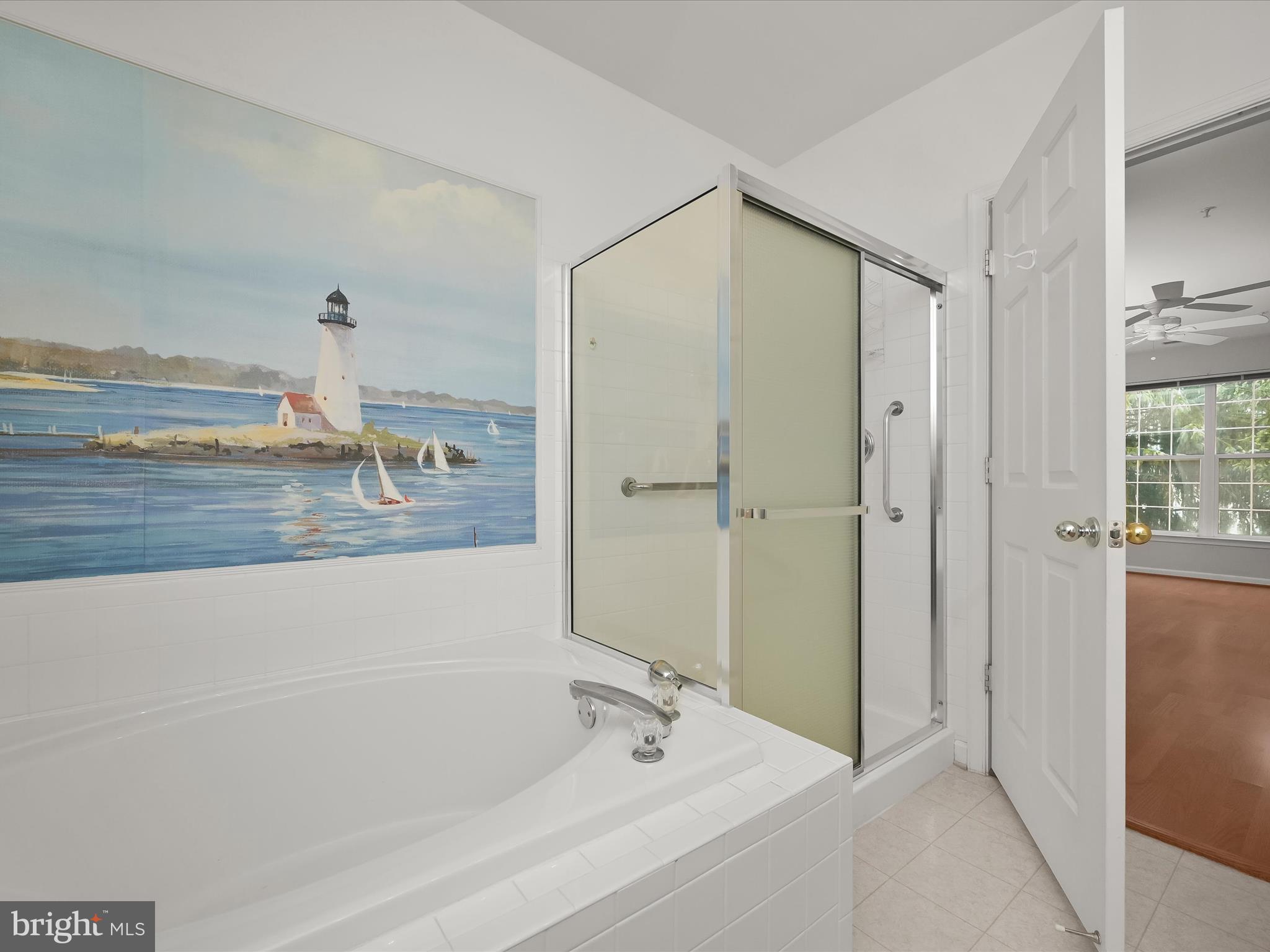 HOLLINGTON AT THE POINTE - Residential