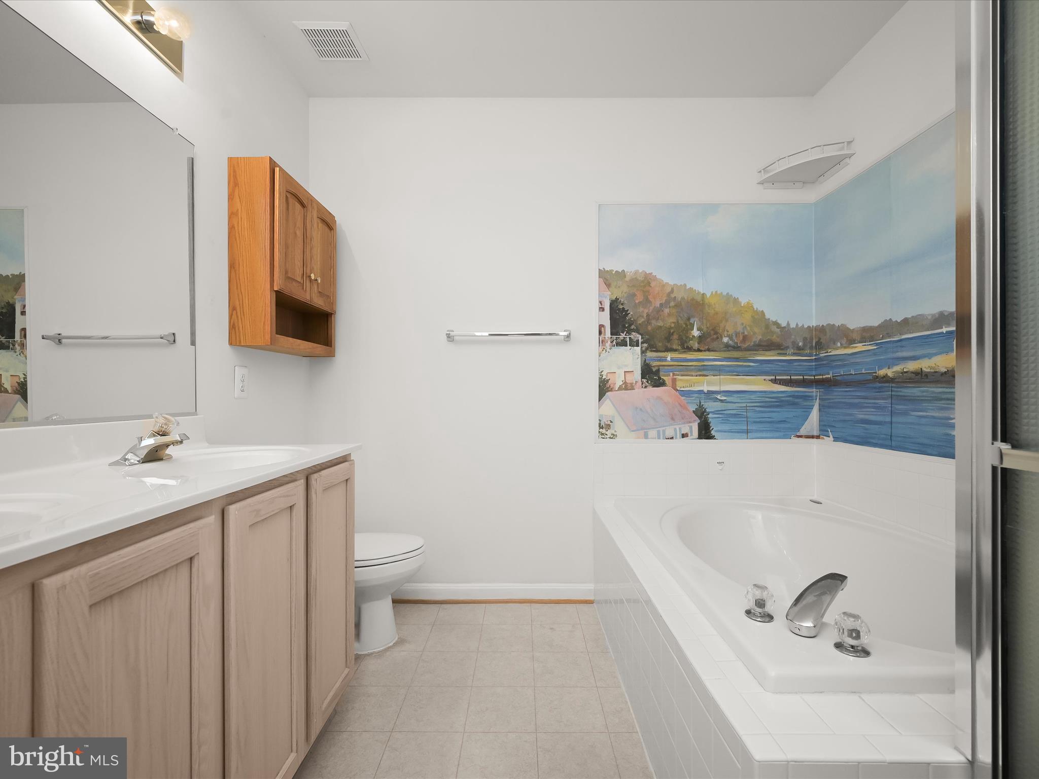 HOLLINGTON AT THE POINTE - Residential