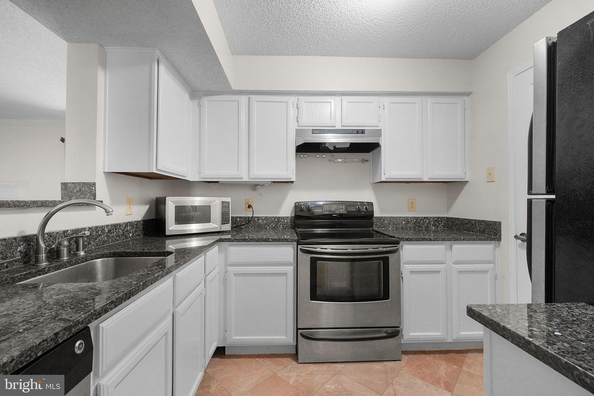 1517 LINCOLN WAY 204A