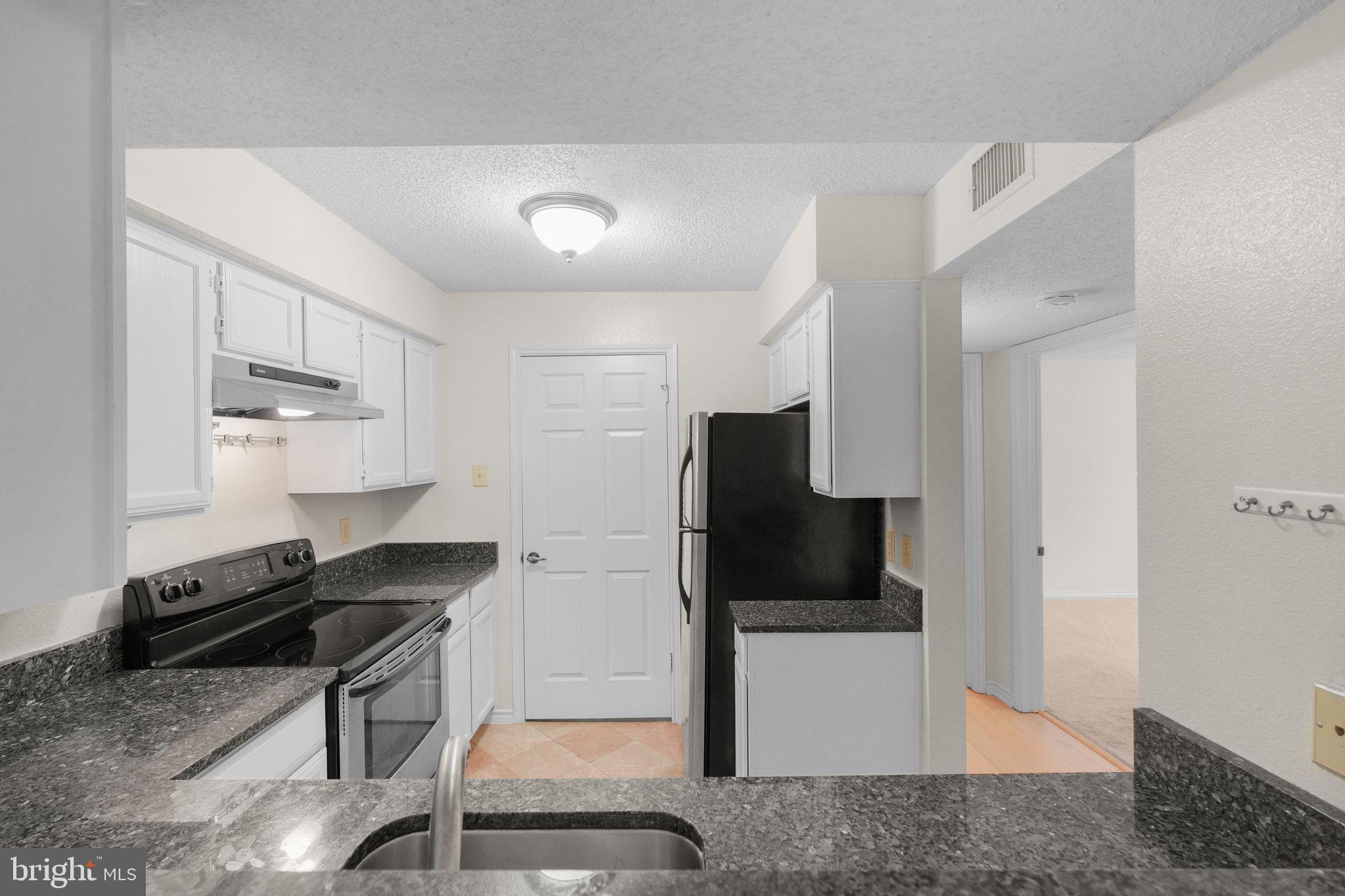 1517 LINCOLN WAY 204A