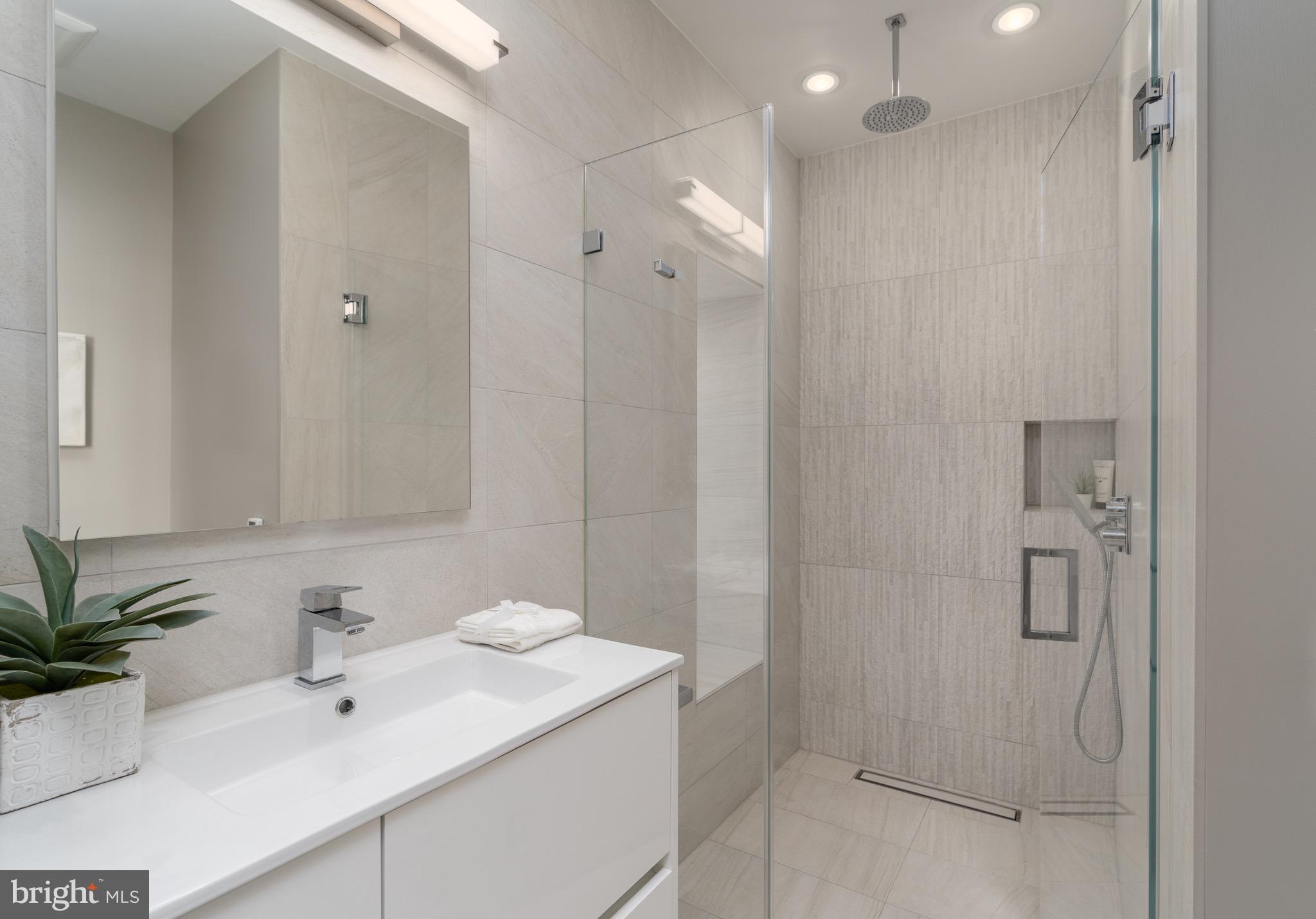 BERKLEY - Residential
