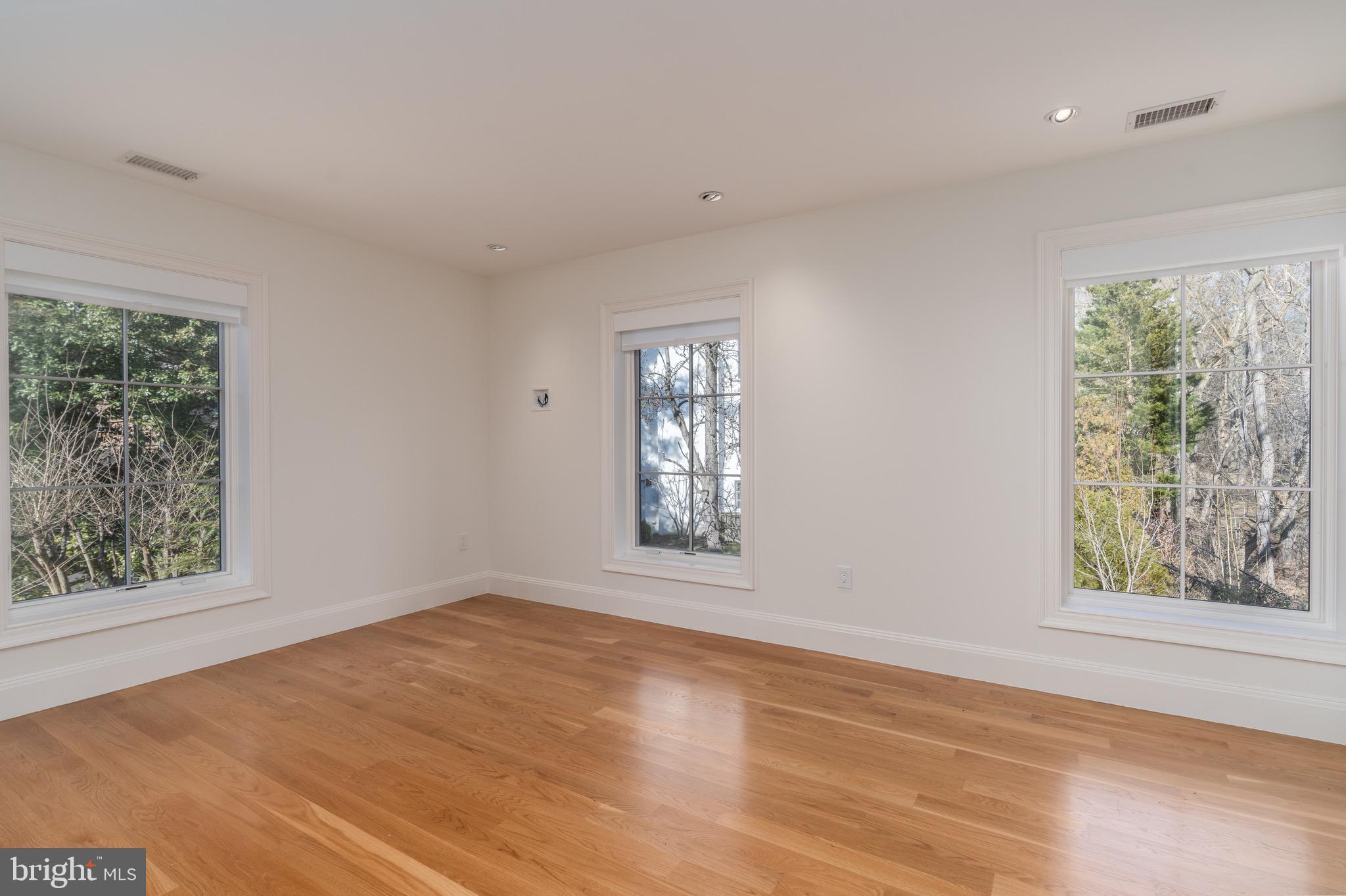 BERKLEY - Residential