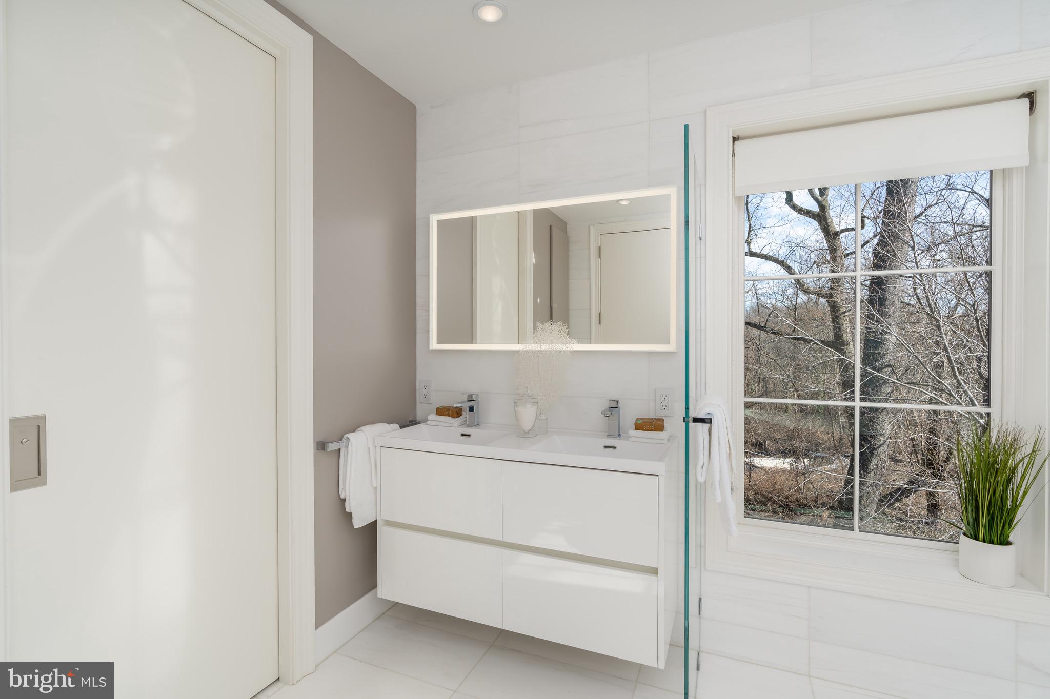 BERKLEY - Residential