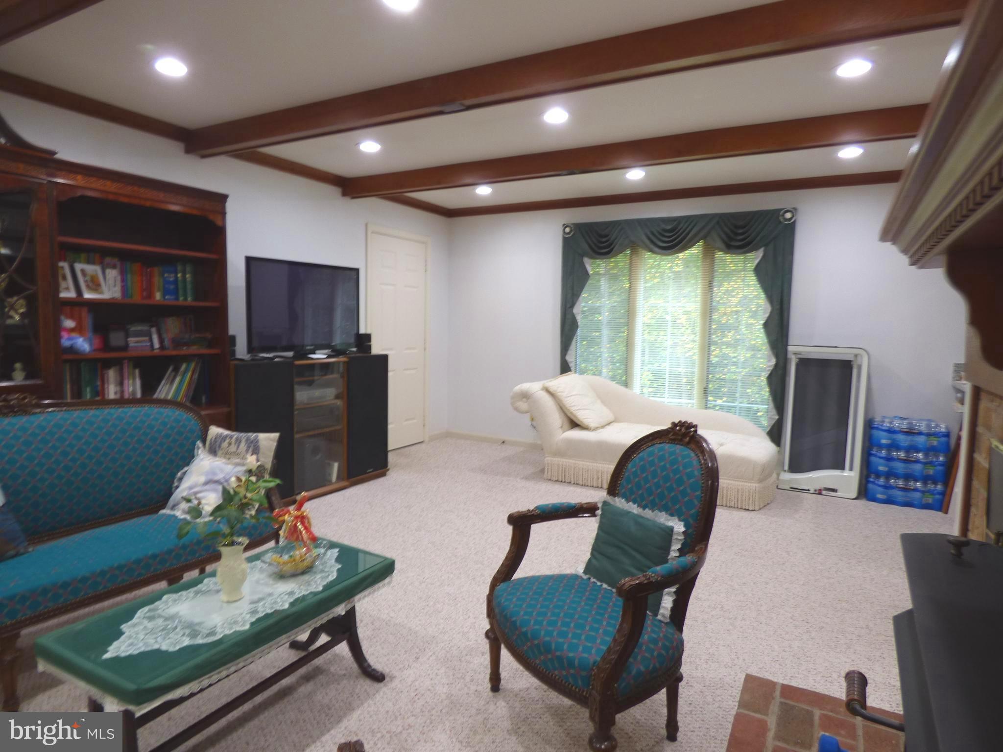 FROSTY MEADOWS - Residential