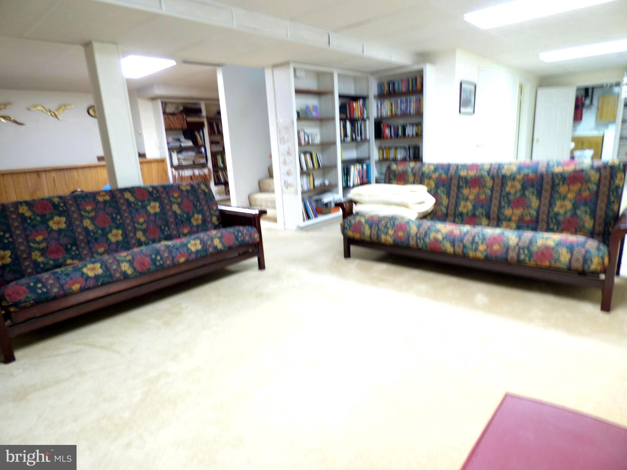 FROSTY MEADOWS - Residential