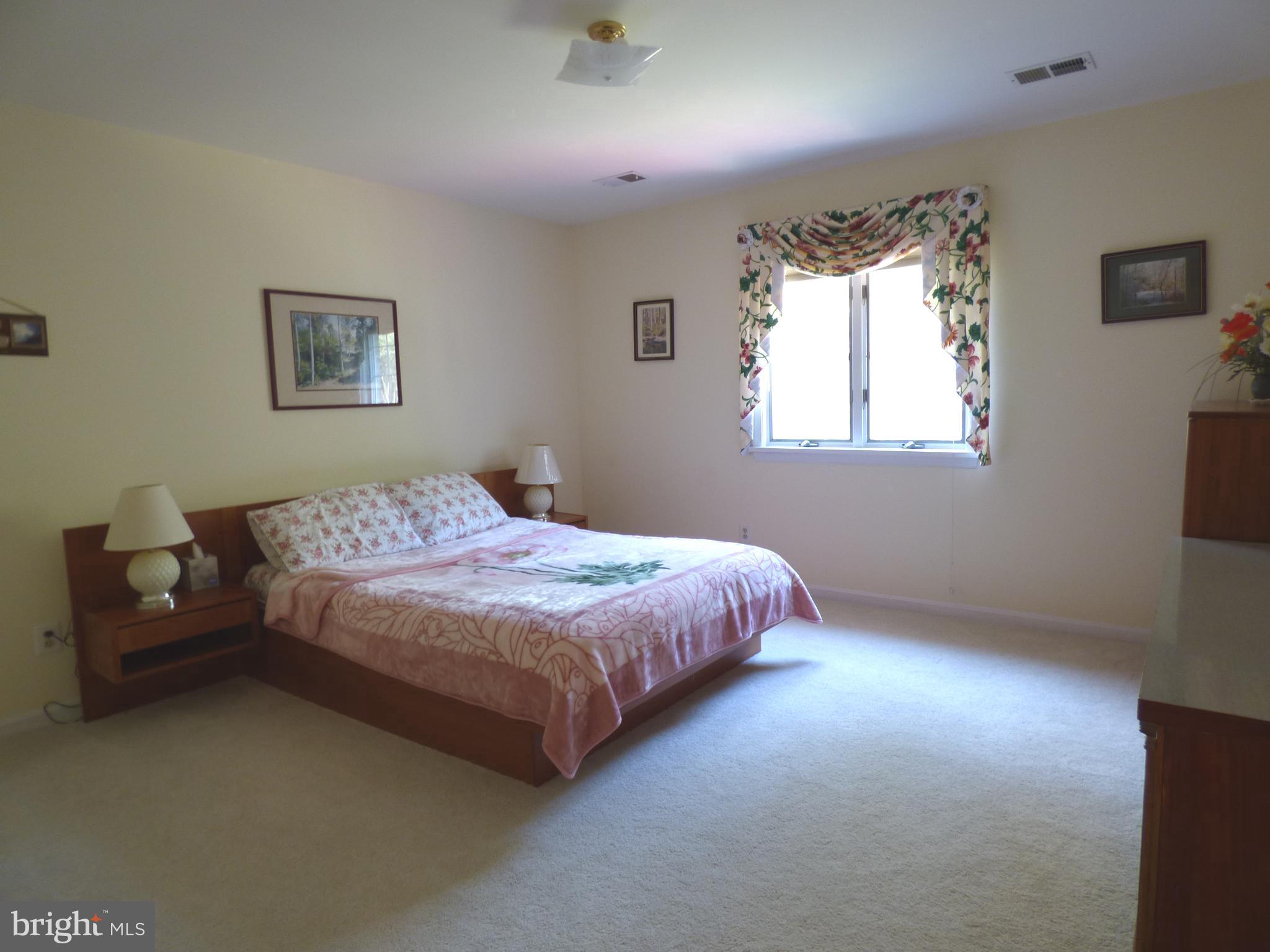 FROSTY MEADOWS - Residential