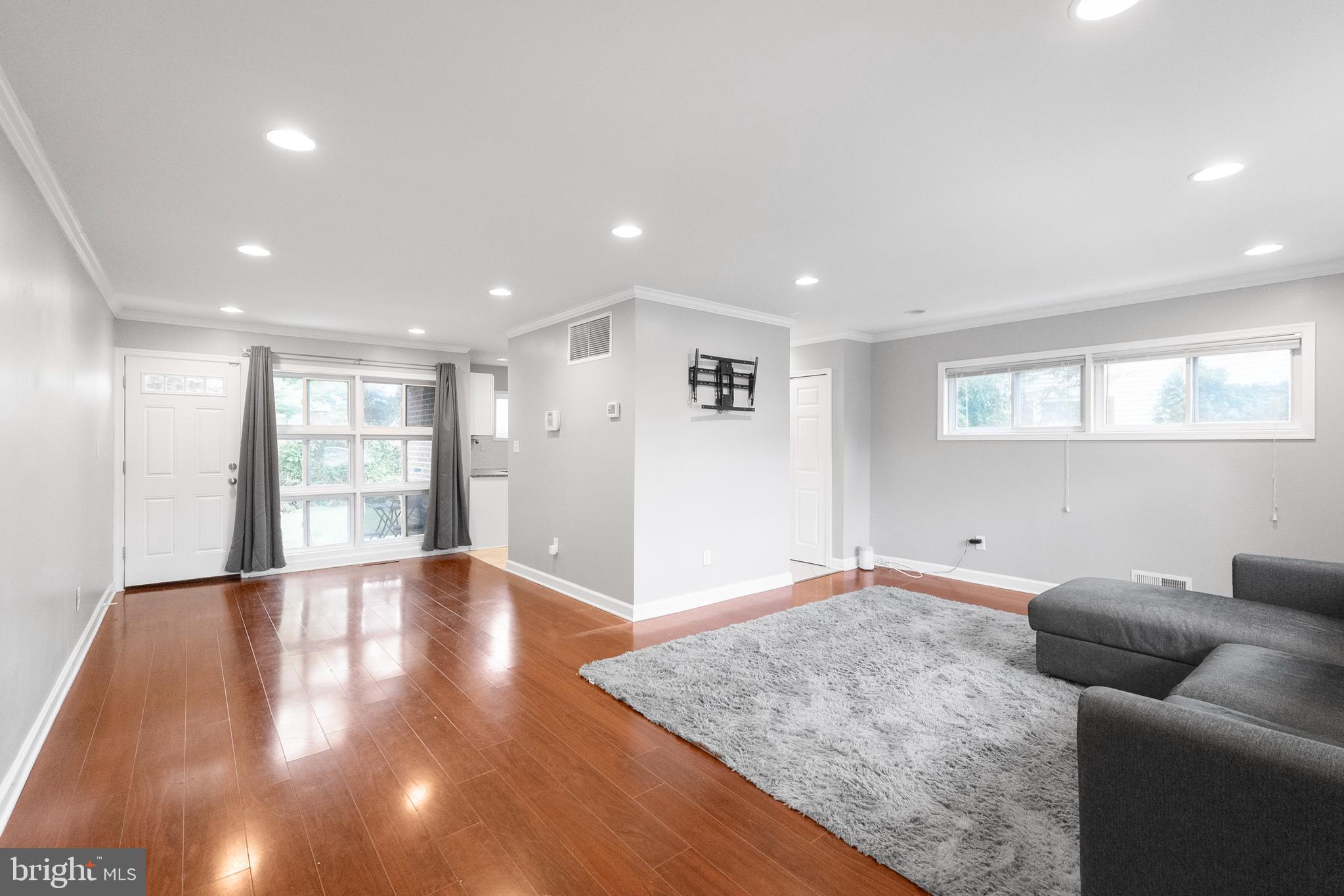 5922 CHARNWOOD ROAD