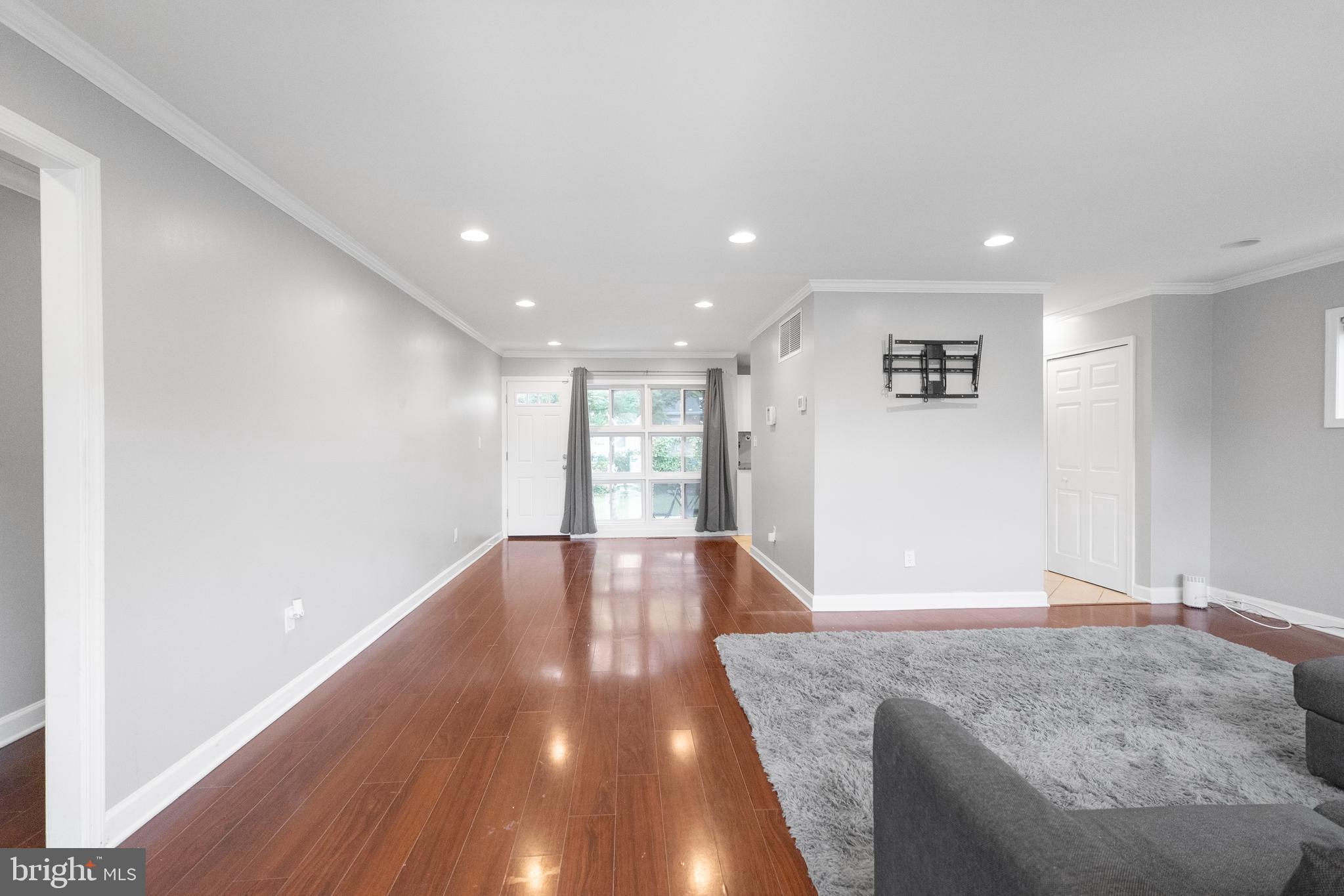 5922 CHARNWOOD ROAD