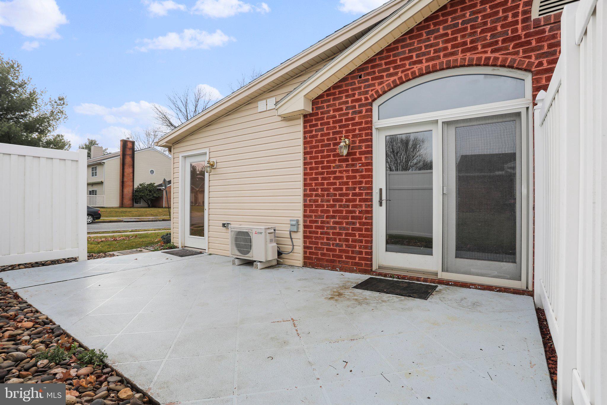 ENGLEBROOK PARK - Residential