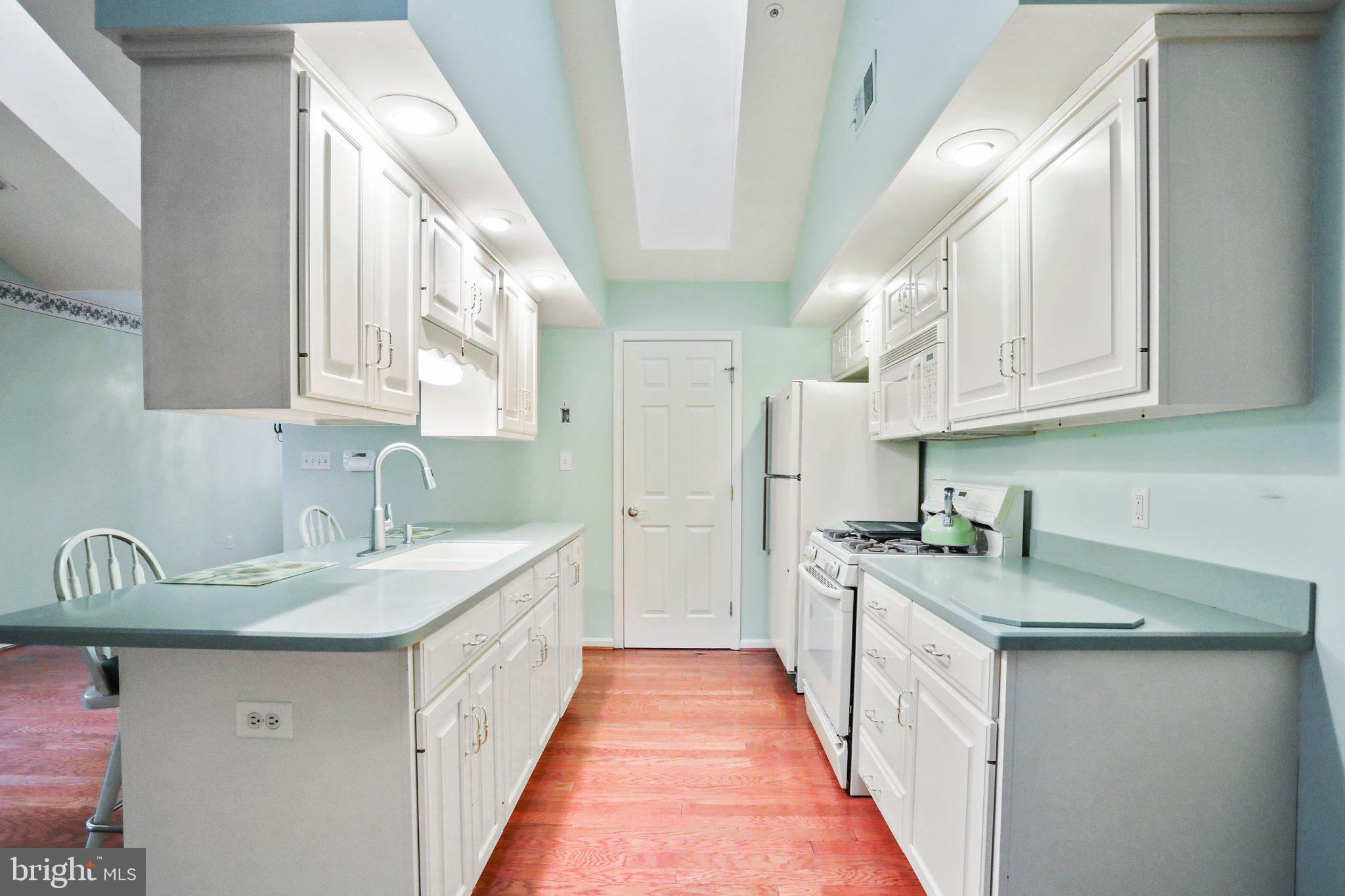 ENGLEBROOK PARK - Residential