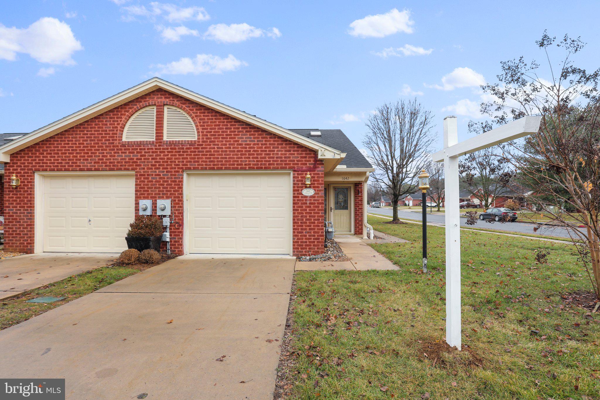 ENGLEBROOK PARK - Residential