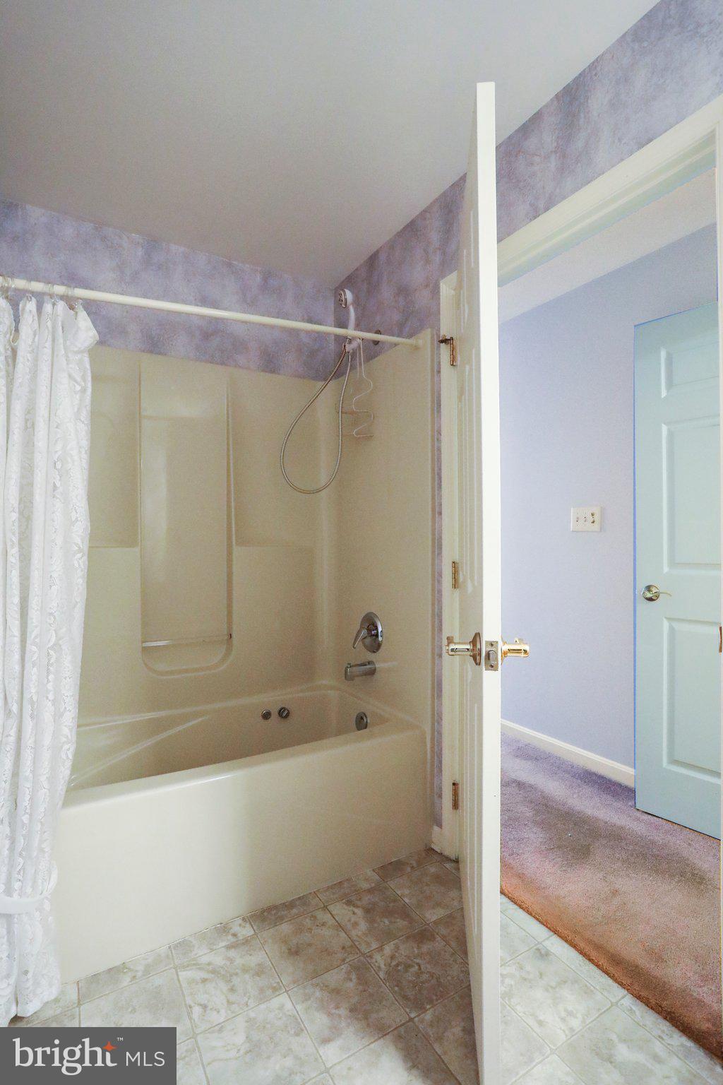 ENGLEBROOK PARK - Residential