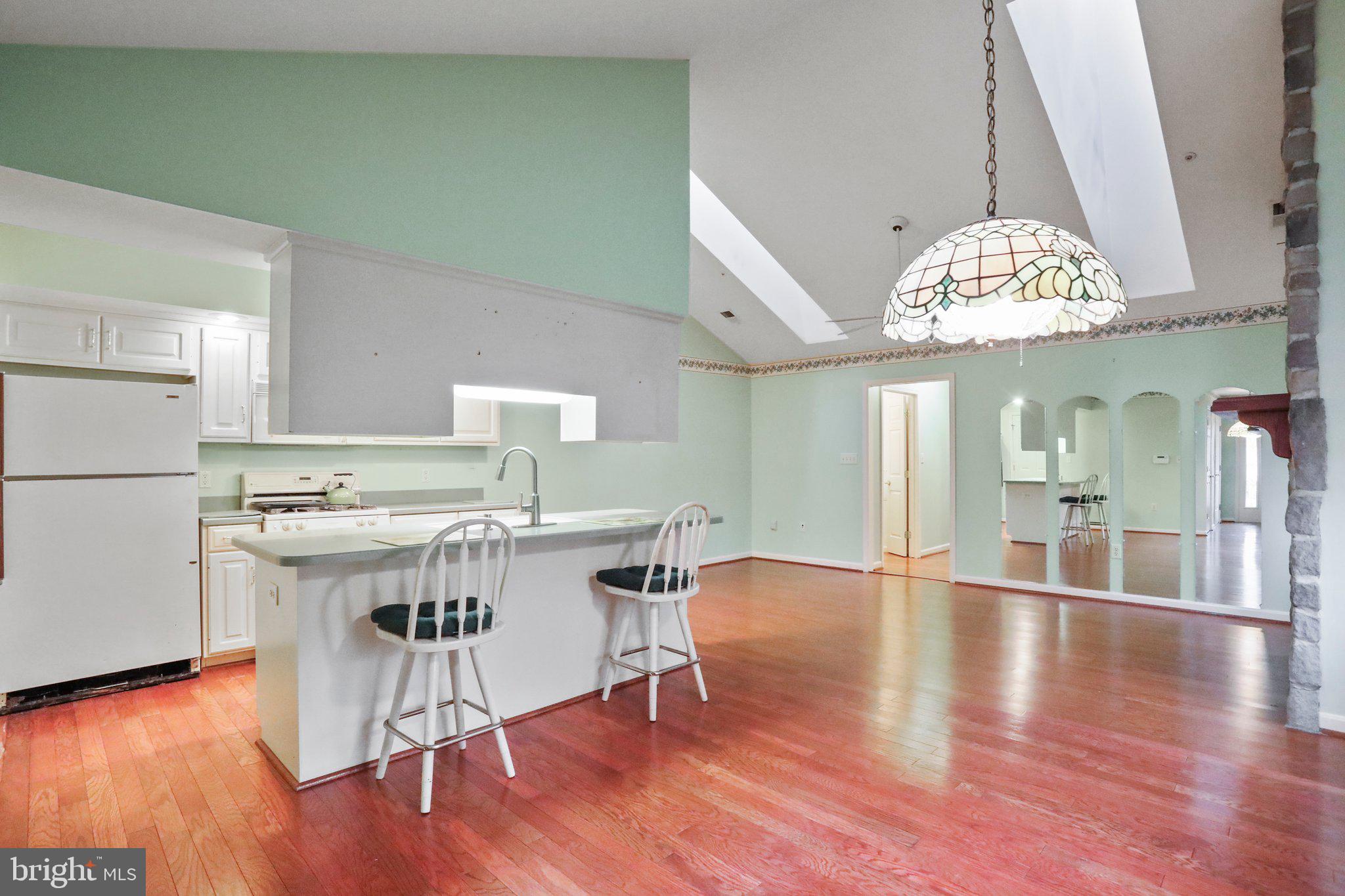 ENGLEBROOK PARK - Residential