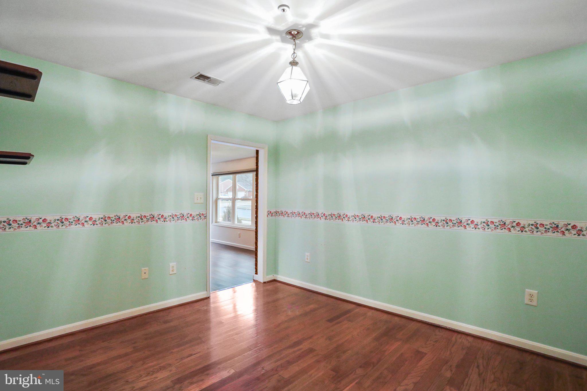 ENGLEBROOK PARK - Residential