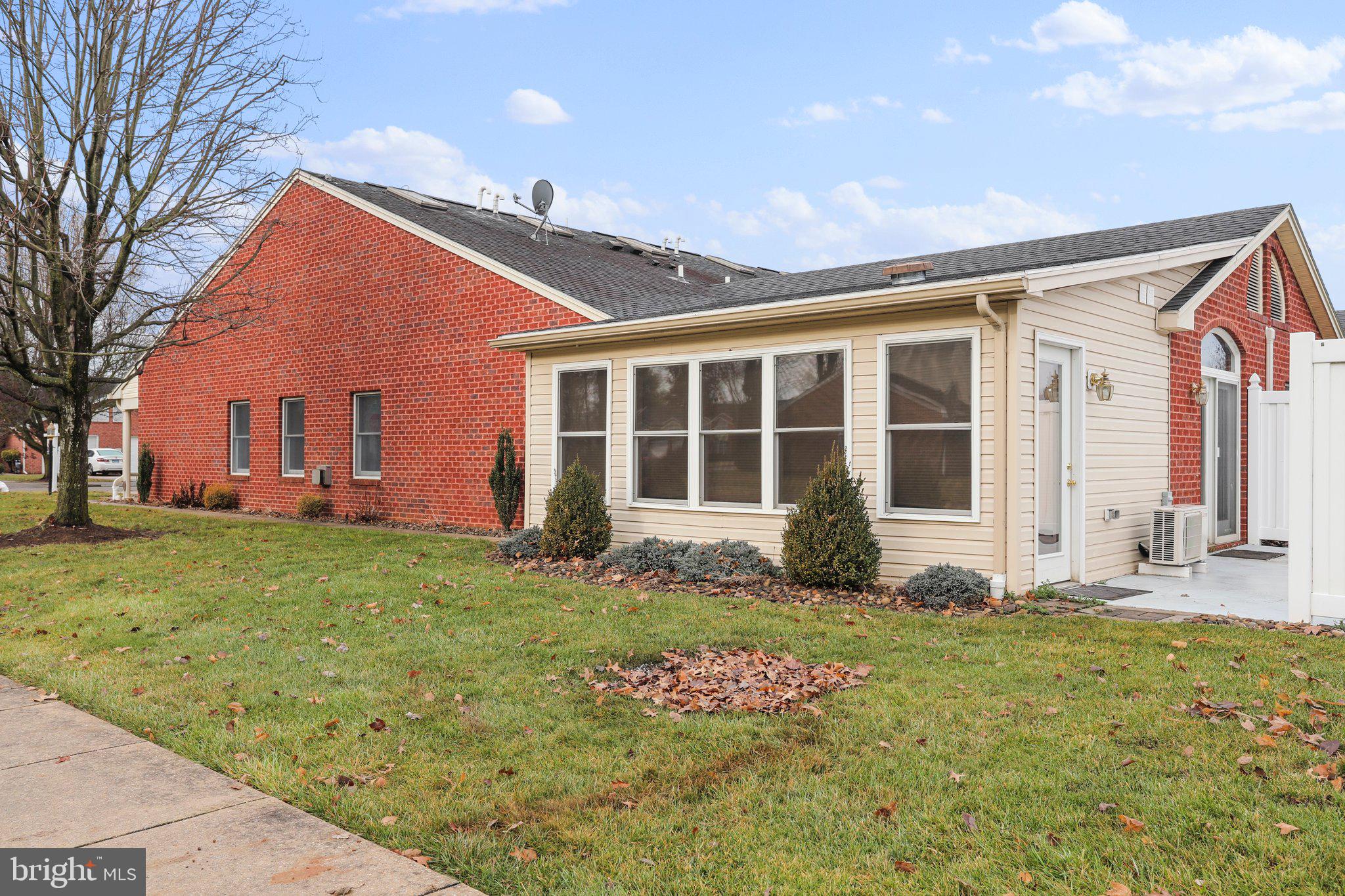 ENGLEBROOK PARK - Residential