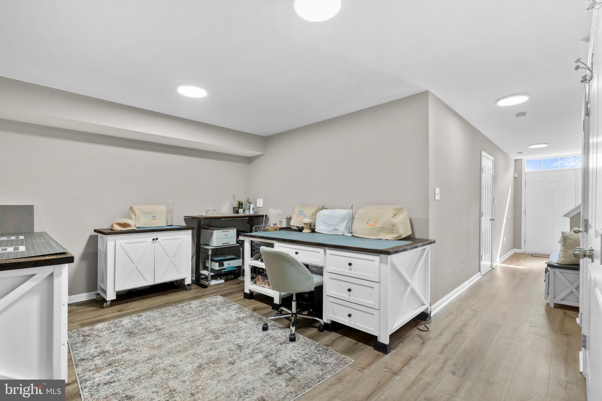 425 DOGWOOD DRIVE