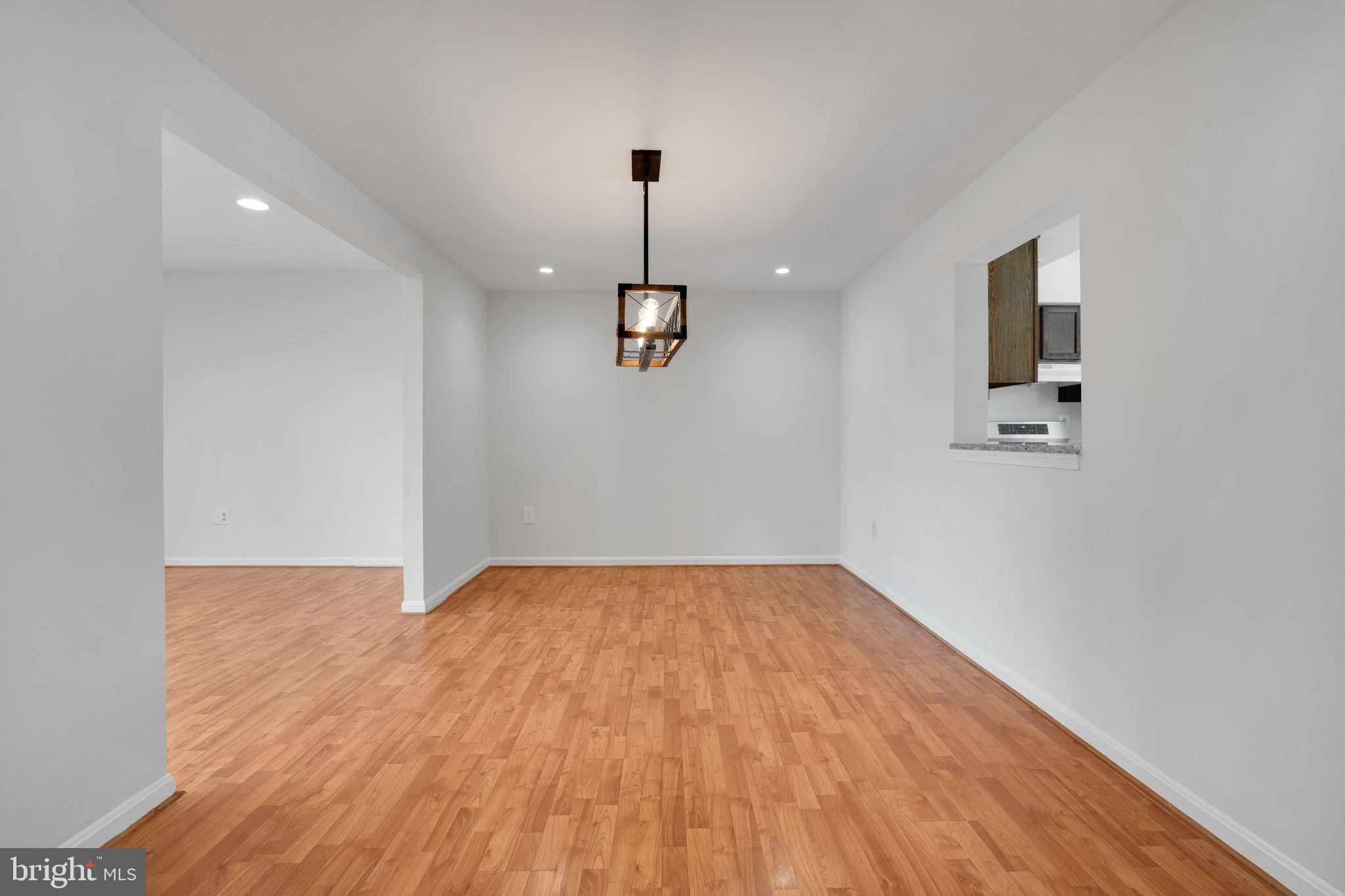 LOUDOUN HILLS - Residential