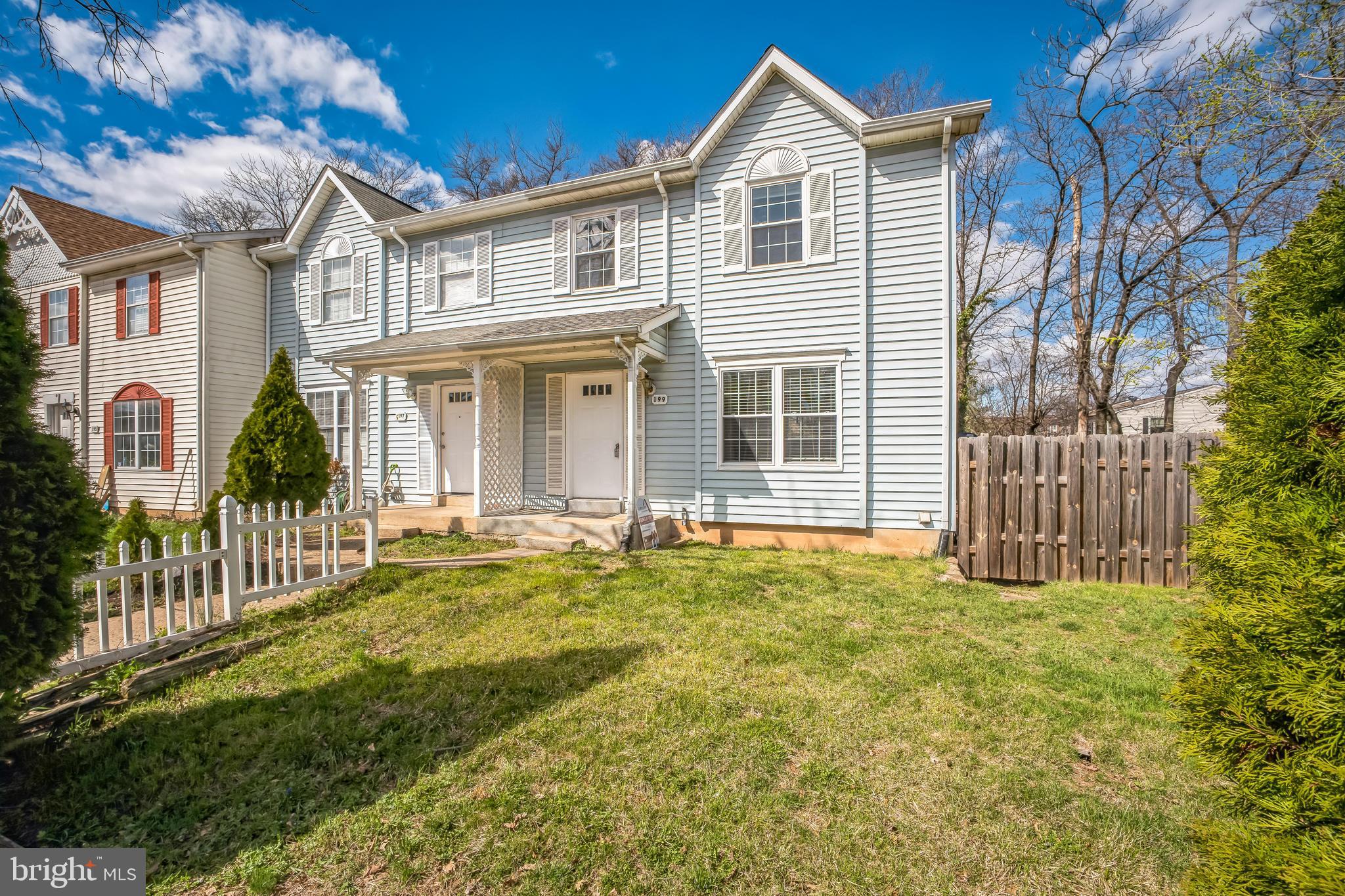 LOUDOUN HILLS - Residential